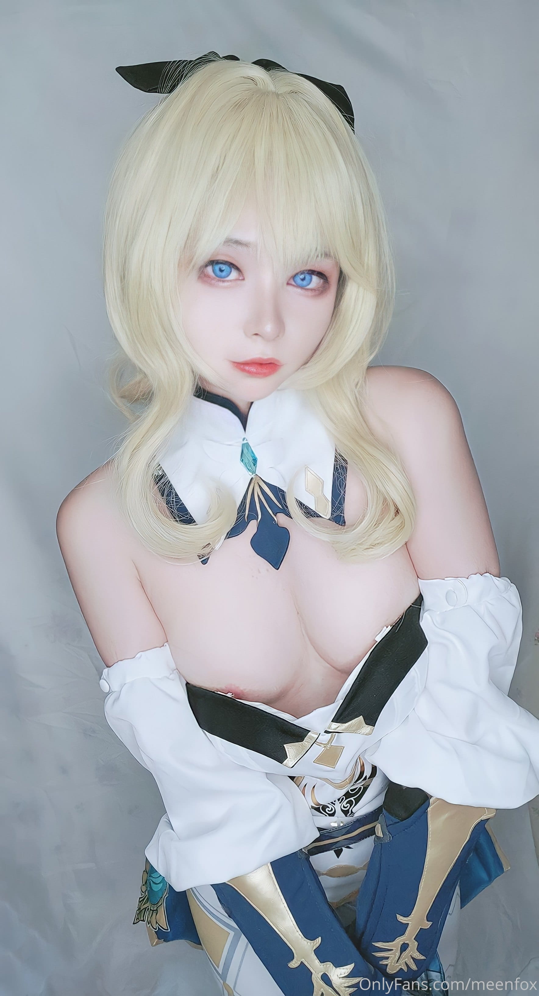 01