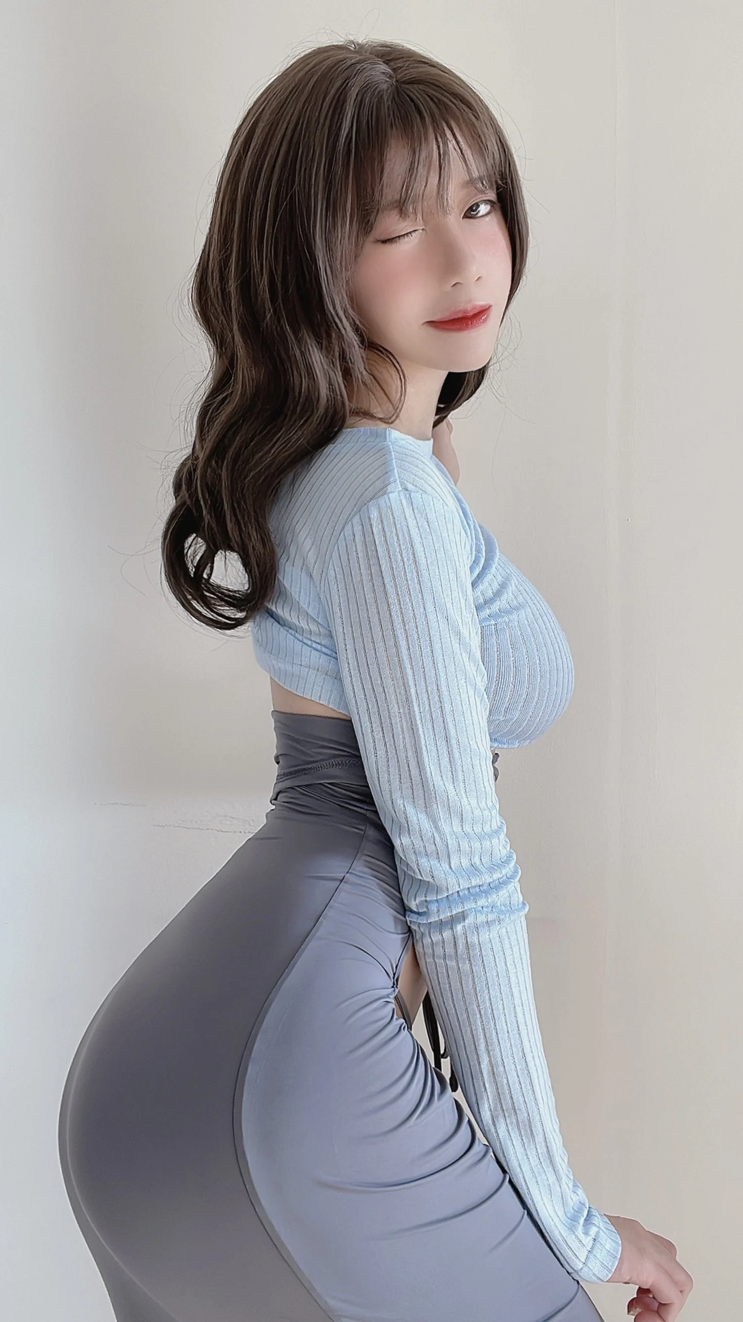 06