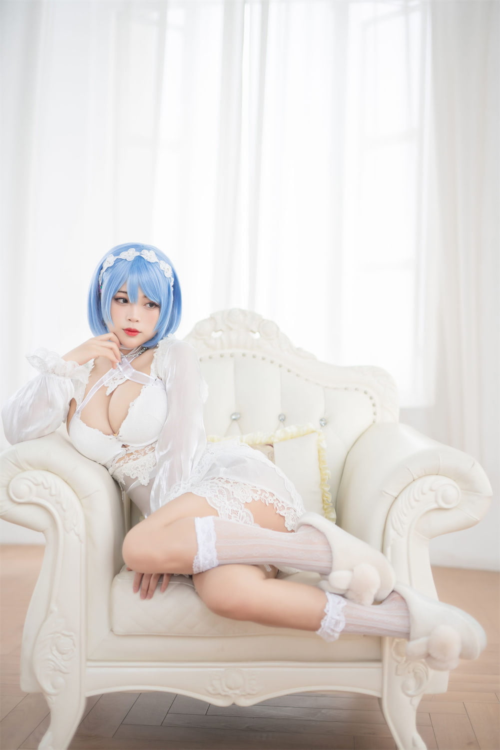 06