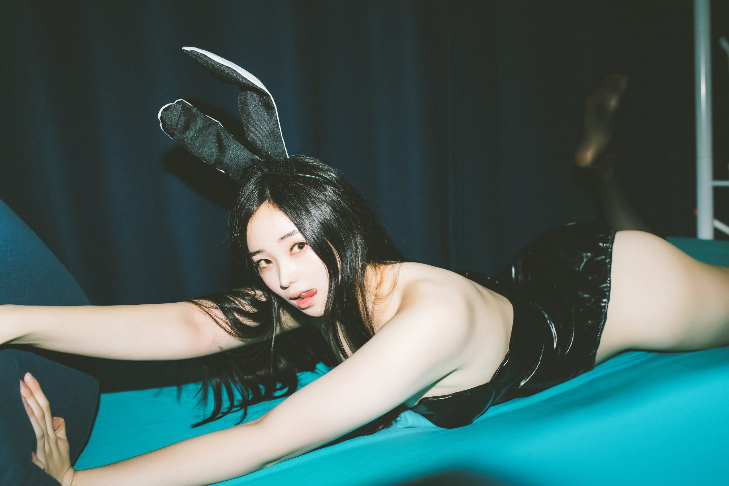Bambi-Digital-photobook-Night-Rain-MrCong.com-026
