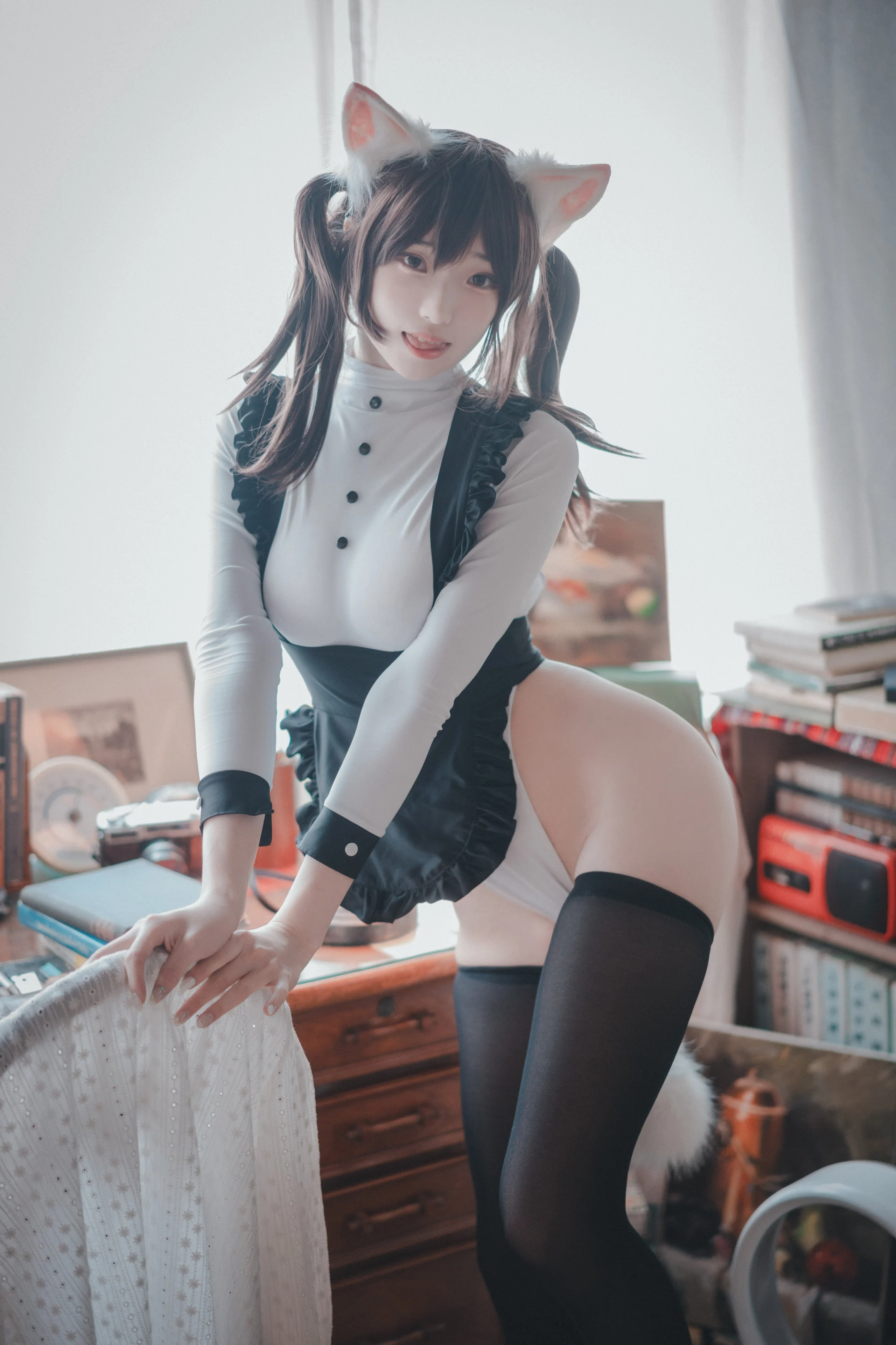 DJAWA-Photo-Bambi-and-Sonson-Maid-Mansion-W-MrCong.com-005