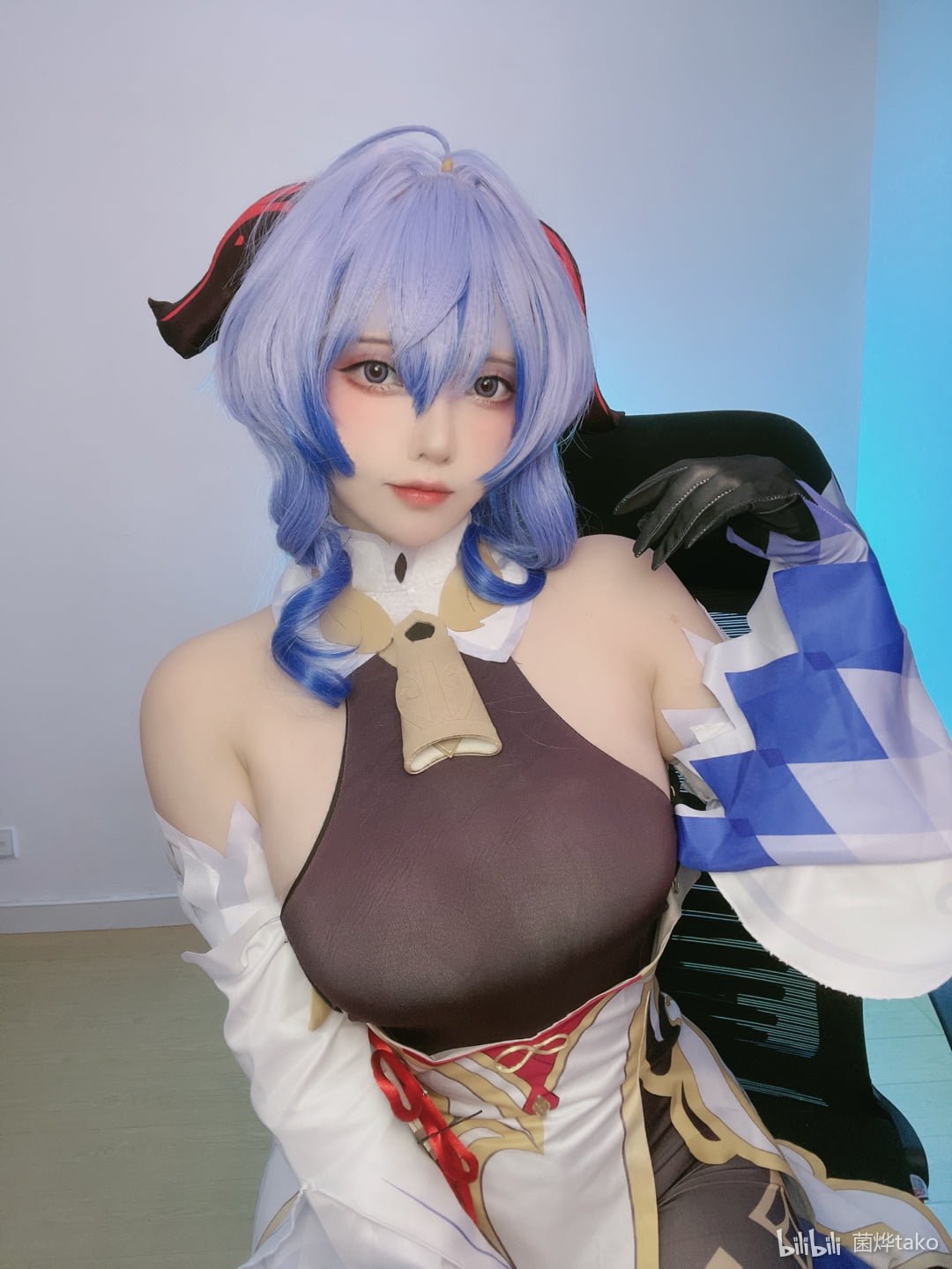 002