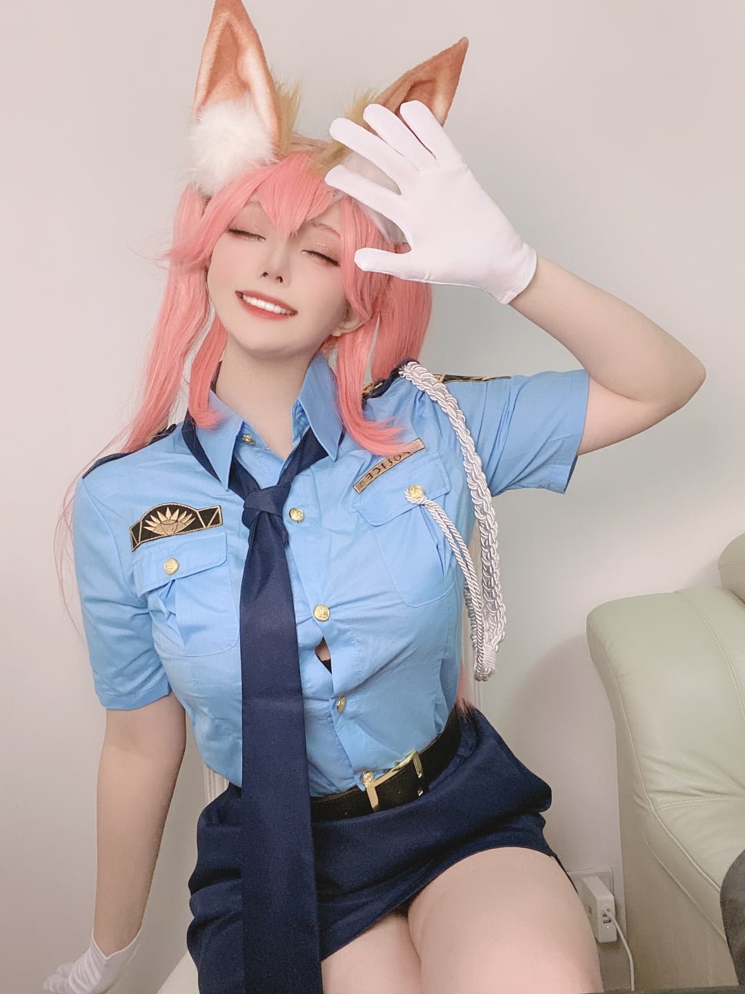 571
