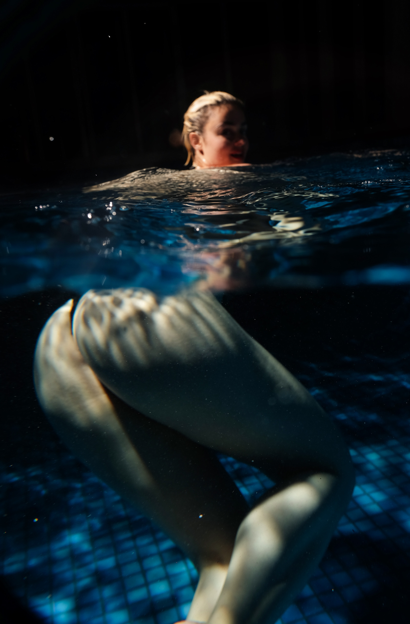 stefania-nightswimming-1-53cD0lX2