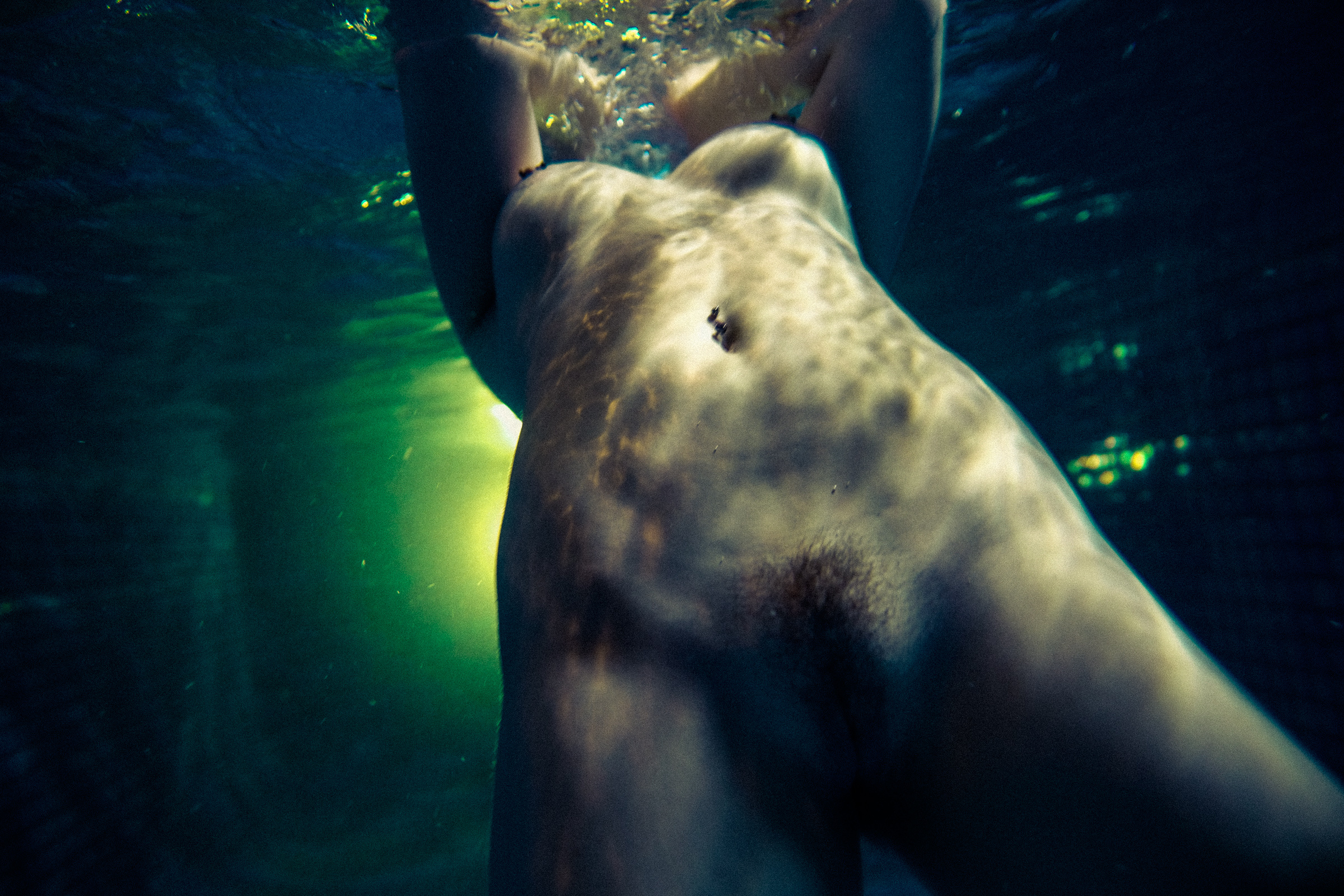 stefania-nightswimming-37-WUO6DERh