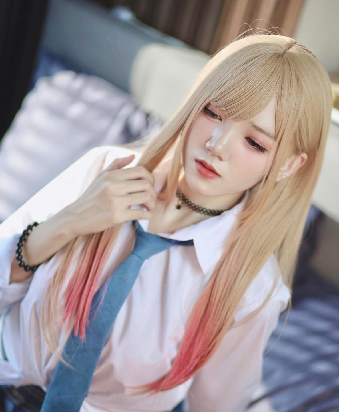 06