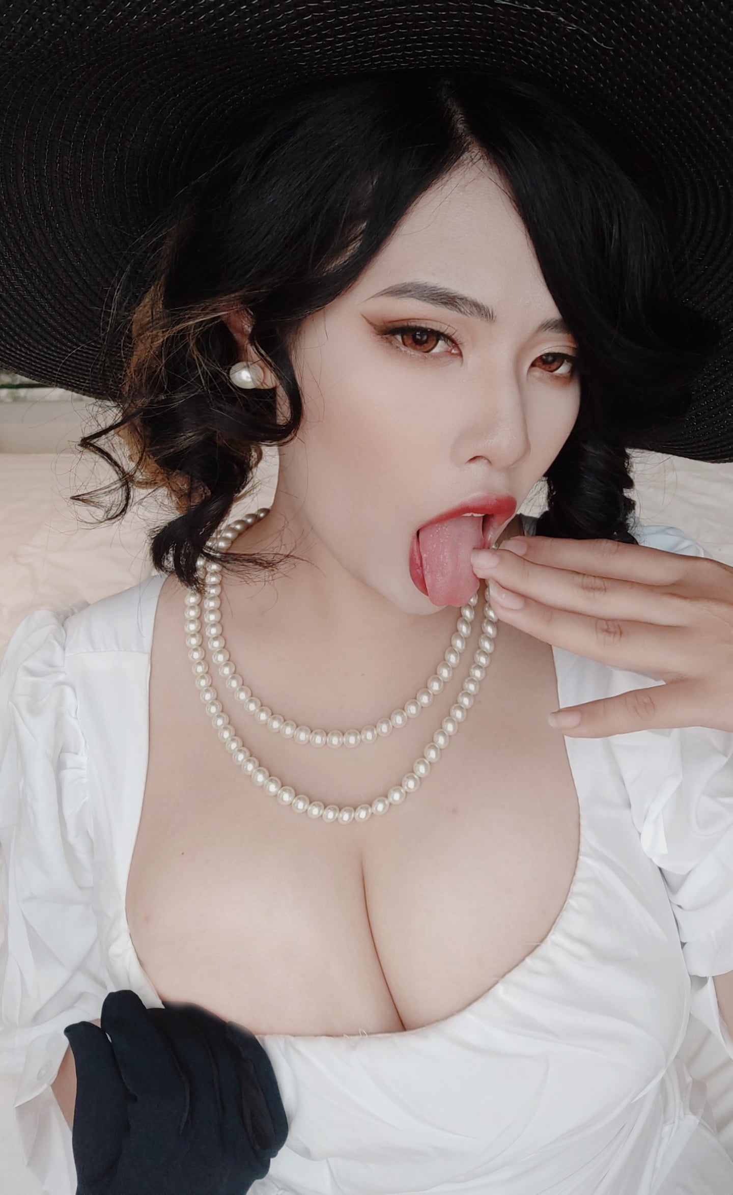 22