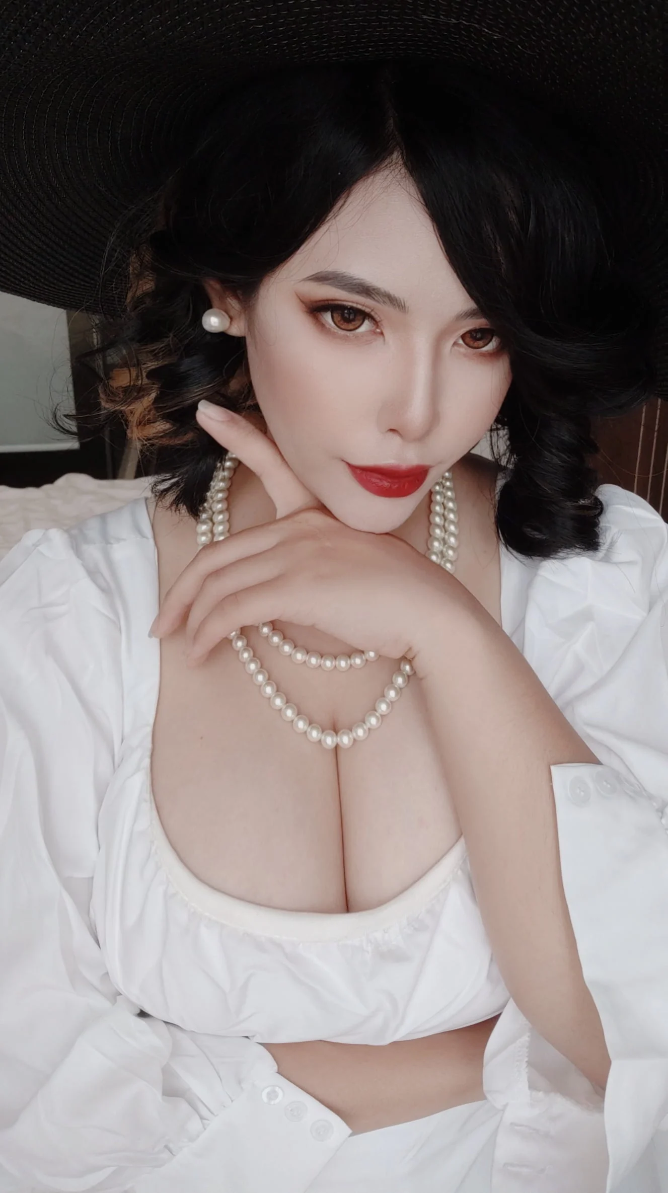 33