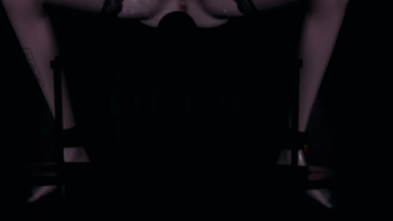 00045