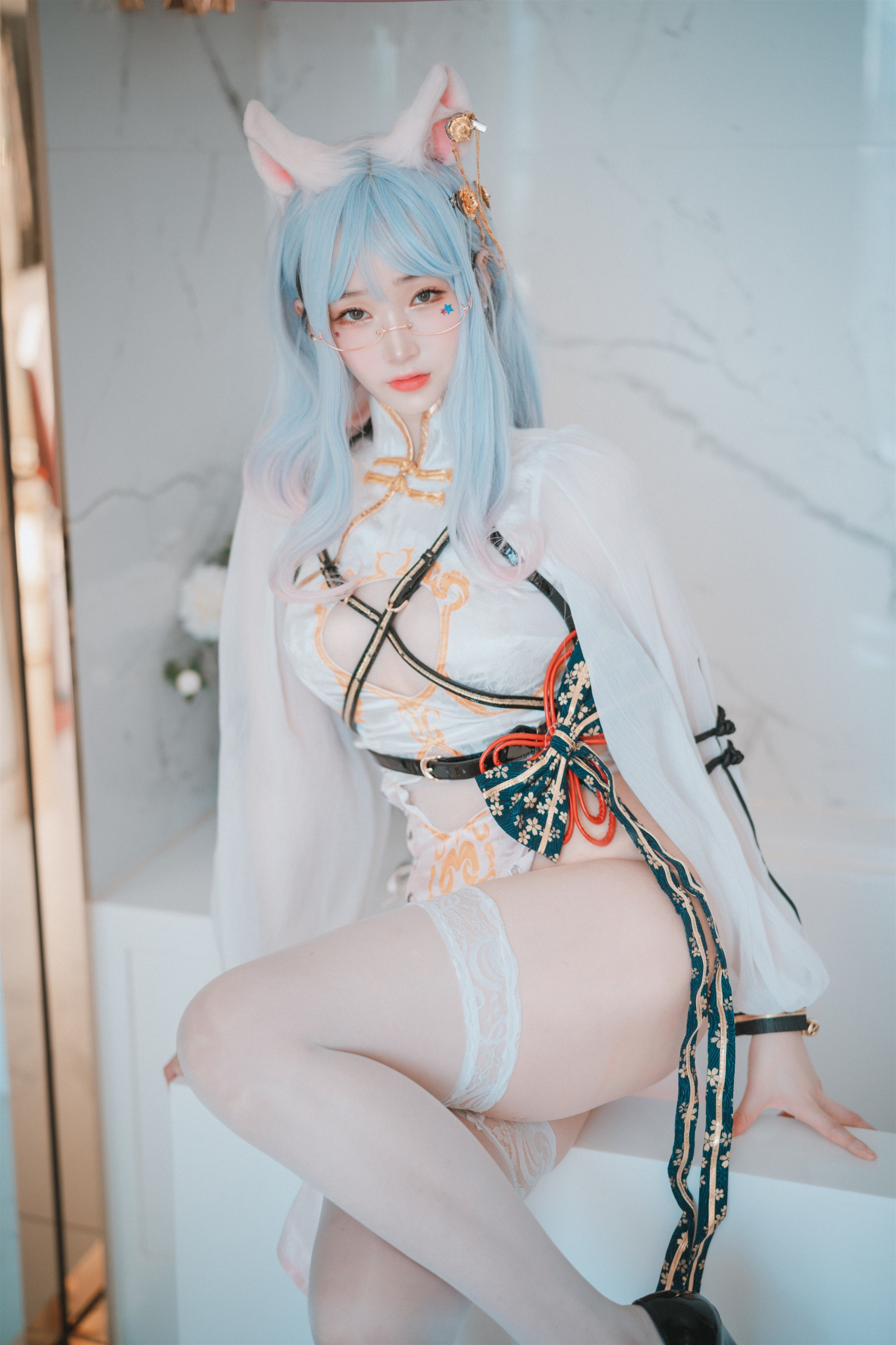DJAWA-Photo-Bambi-Le-Chat-Porte-un-Qipao-MrCong.com-007