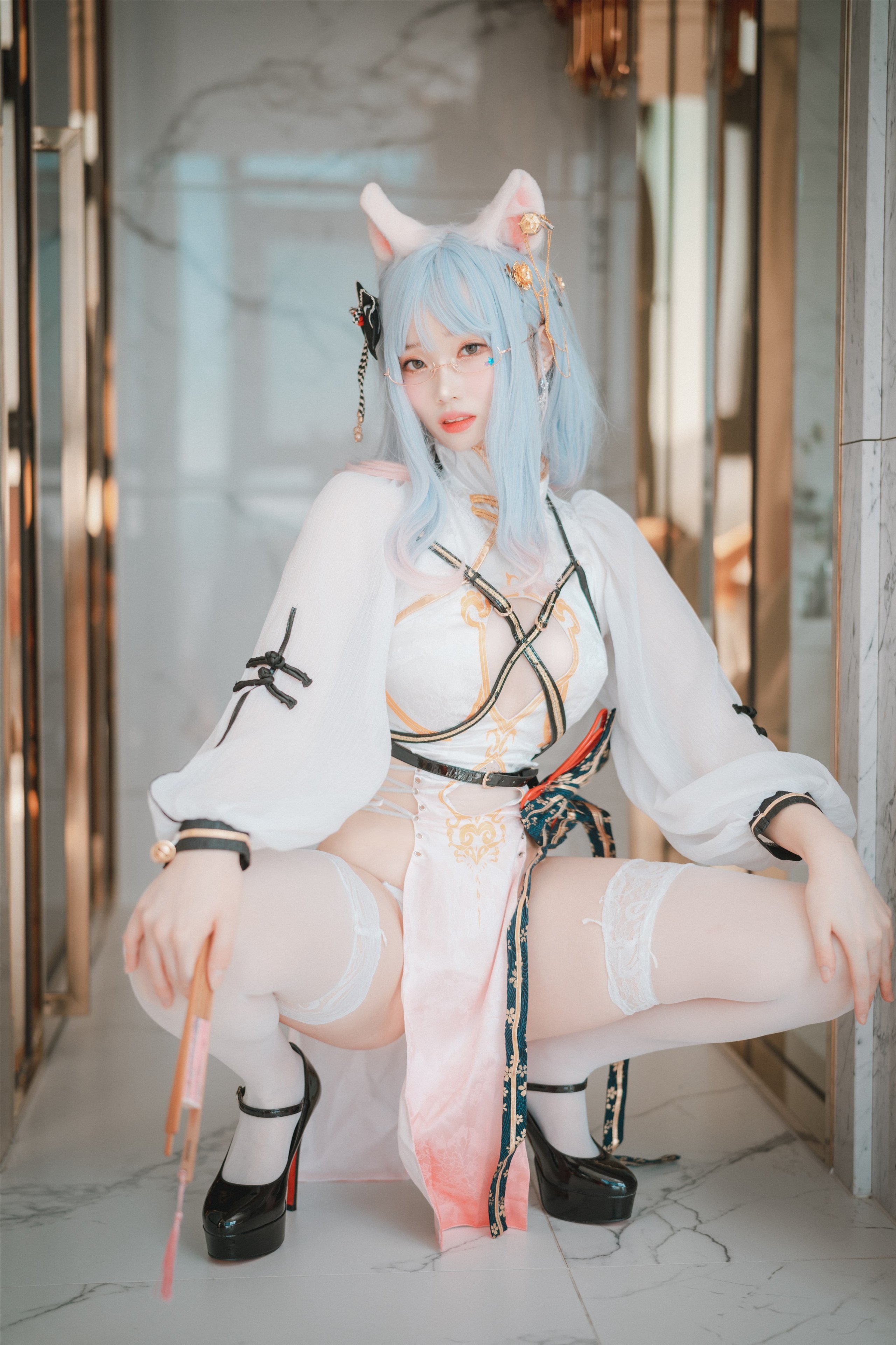 DJAWA-Photo-Bambi-Le-Chat-Porte-un-Qipao-MrCong.com-029
