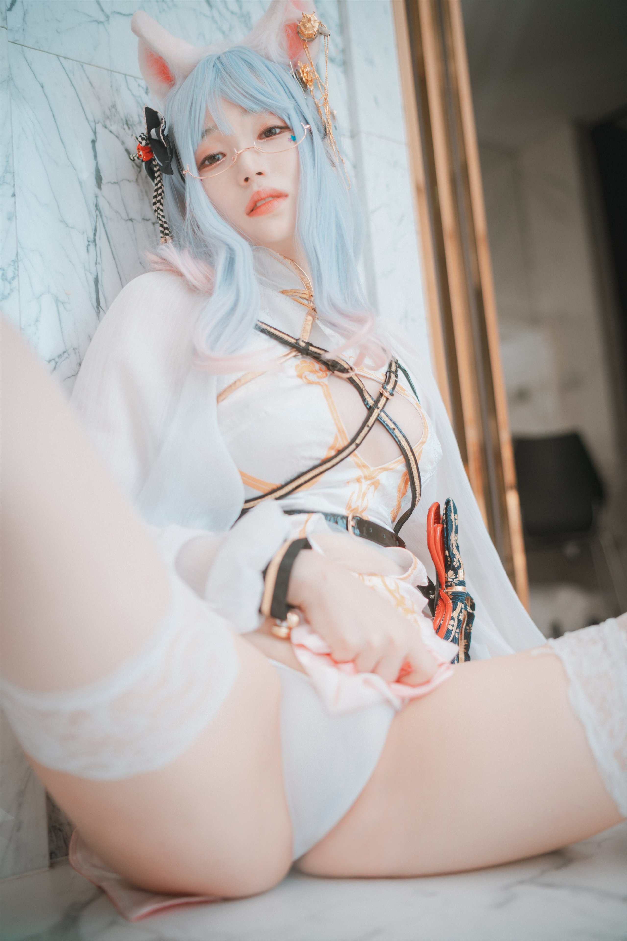 DJAWA-Photo-Bambi-Le-Chat-Porte-un-Qipao-MrCong.com-044