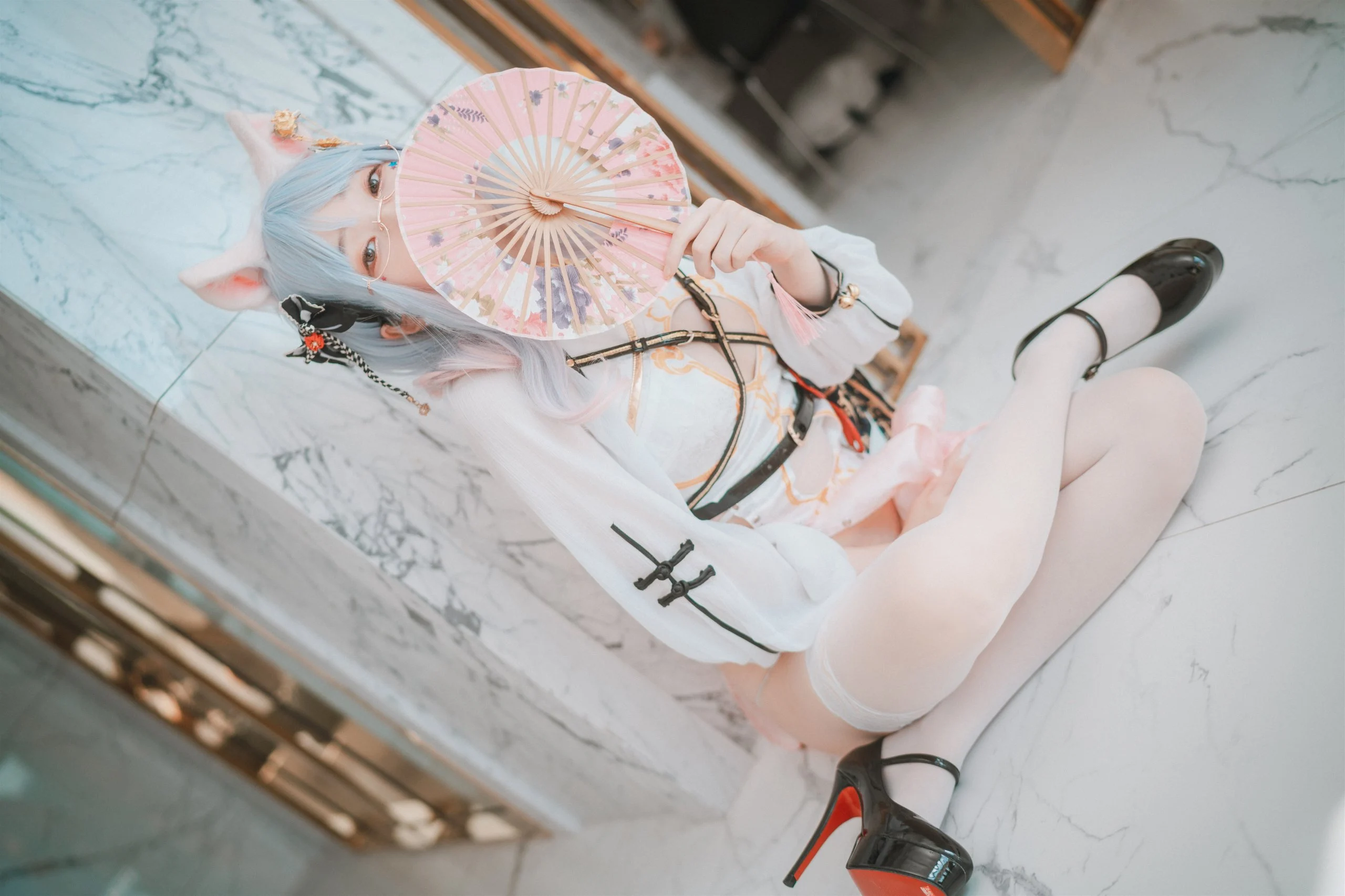 DJAWA-Photo-Bambi-Le-Chat-Porte-un-Qipao-MrCong.com-046