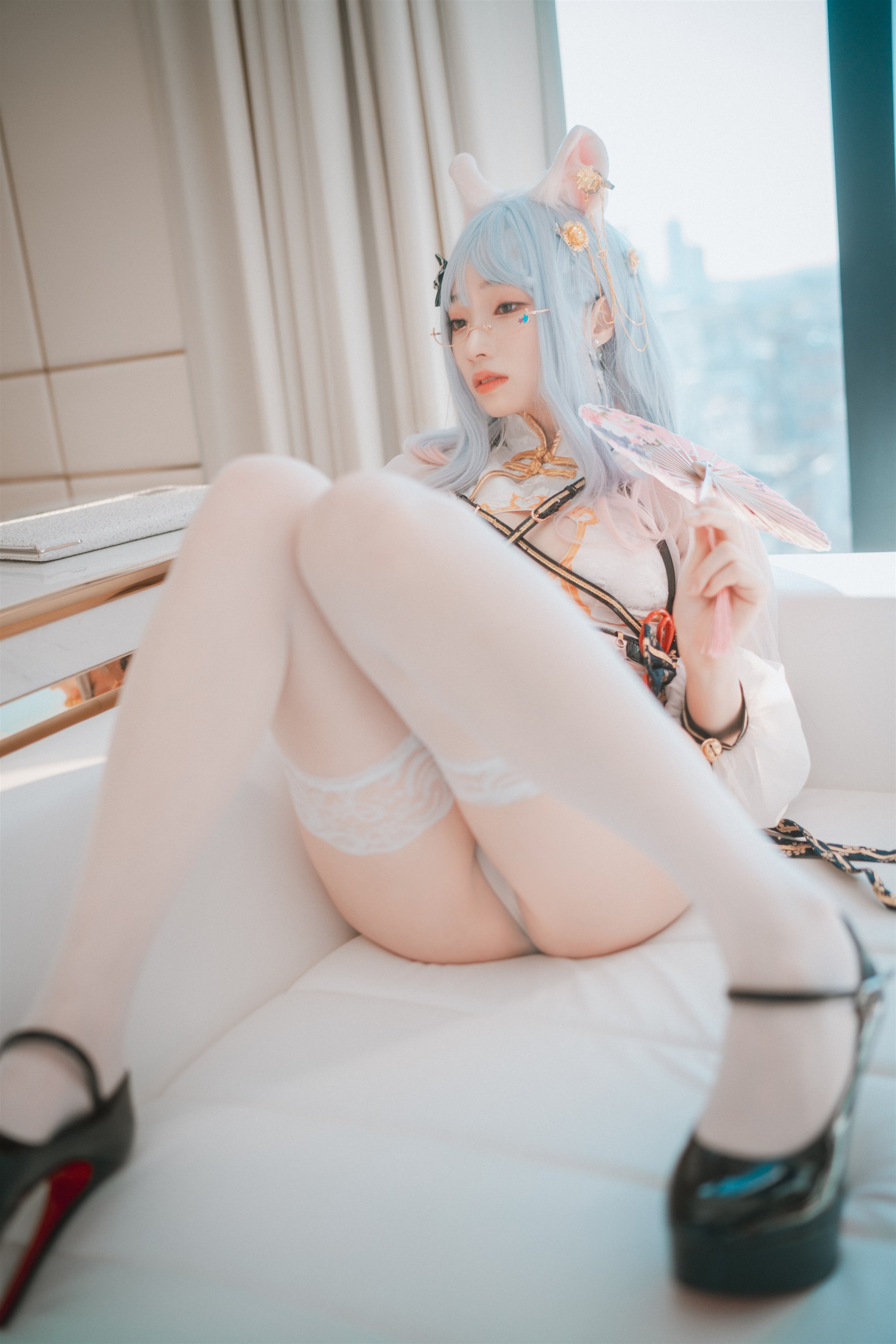 DJAWA-Photo-Bambi-Le-Chat-Porte-un-Qipao-MrCong.com-067