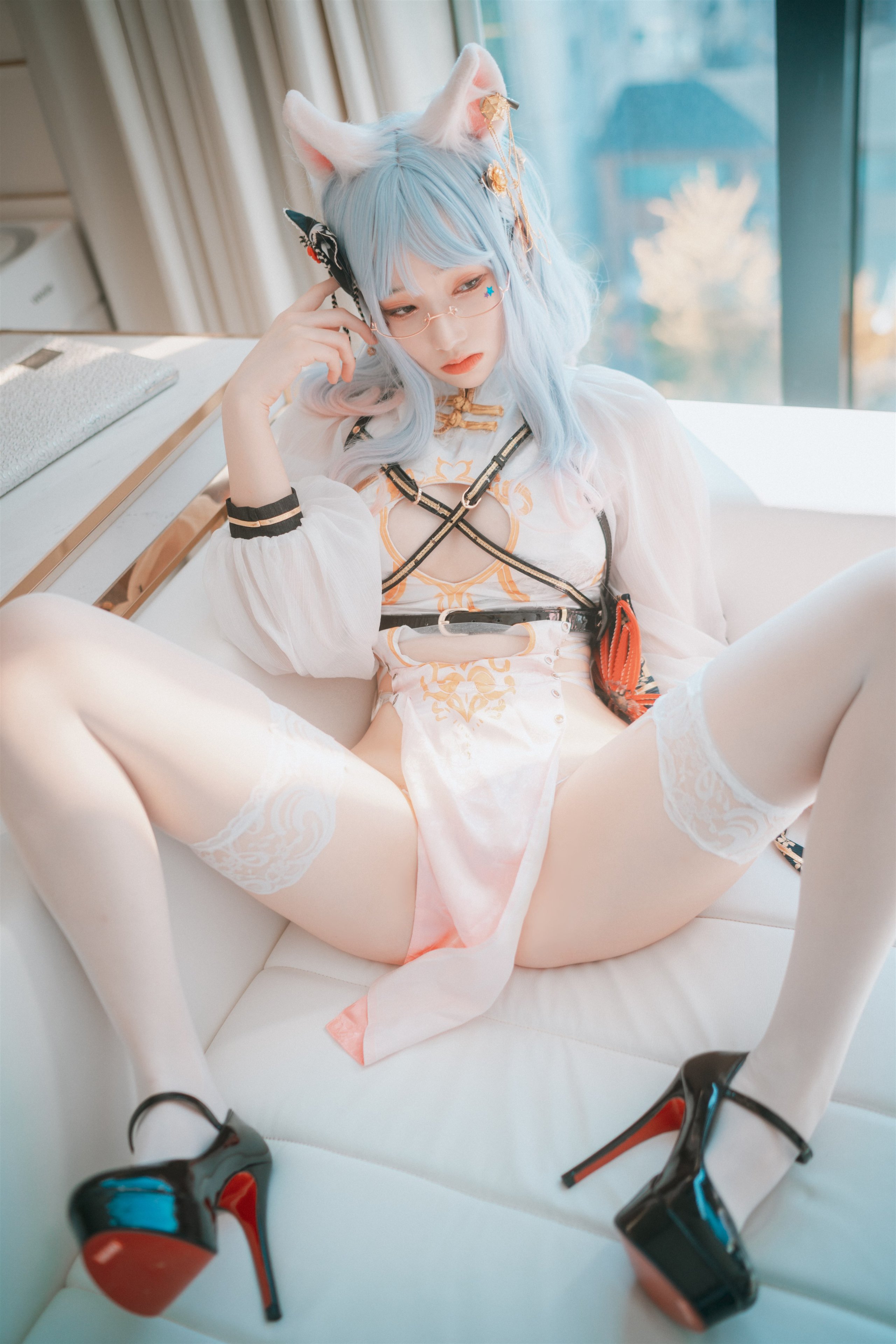 DJAWA-Photo-Bambi-Le-Chat-Porte-un-Qipao-MrCong.com-074