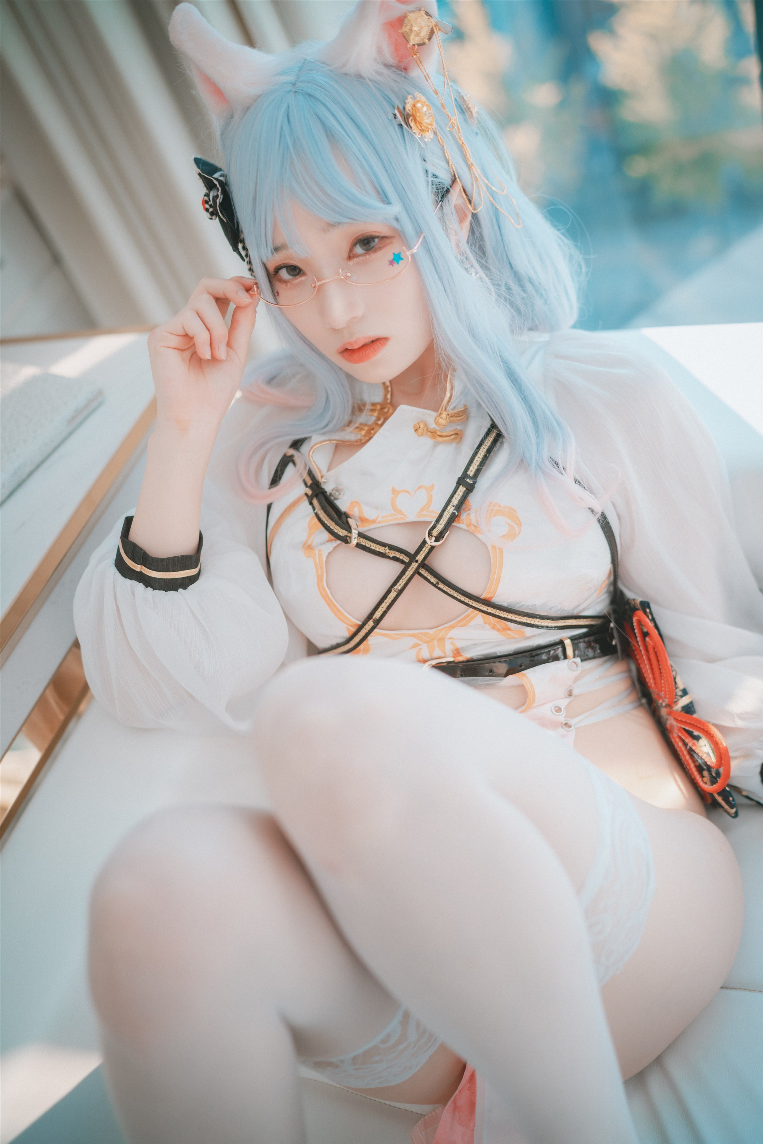 DJAWA-Photo-Bambi-Le-Chat-Porte-un-Qipao-MrCong.com-075