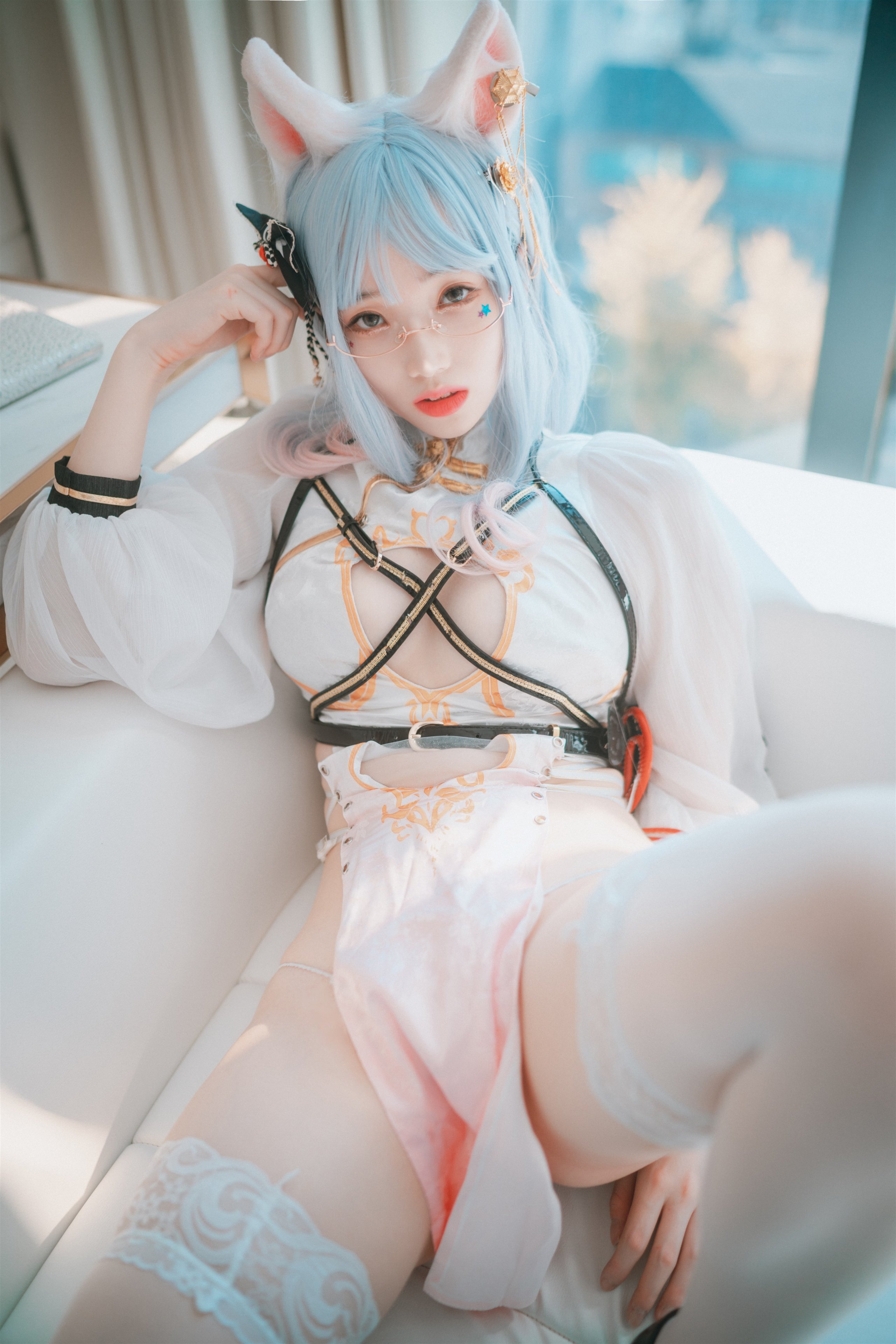 DJAWA-Photo-Bambi-Le-Chat-Porte-un-Qipao-MrCong.com-077