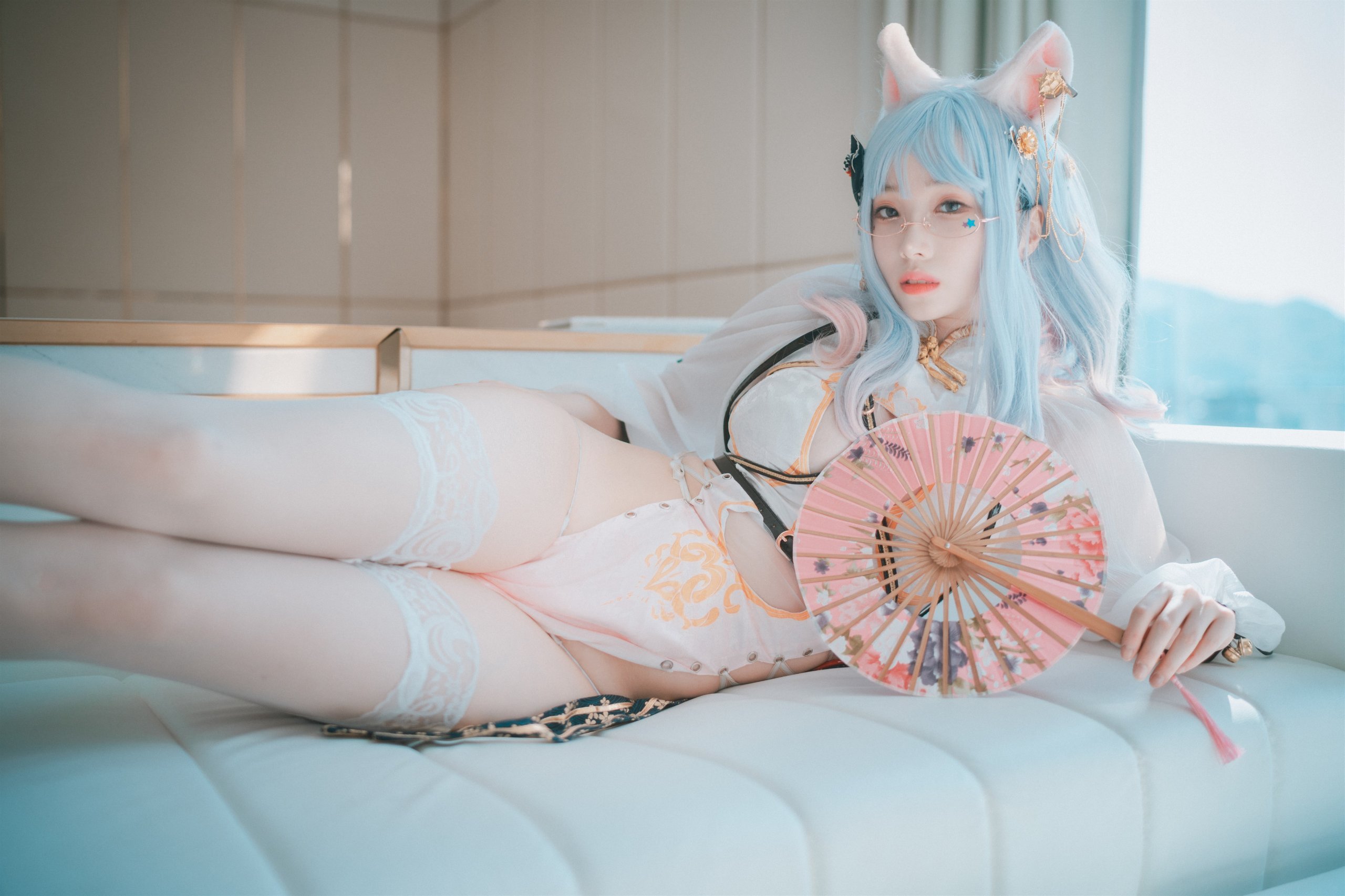 DJAWA-Photo-Bambi-Le-Chat-Porte-un-Qipao-MrCong.com-082