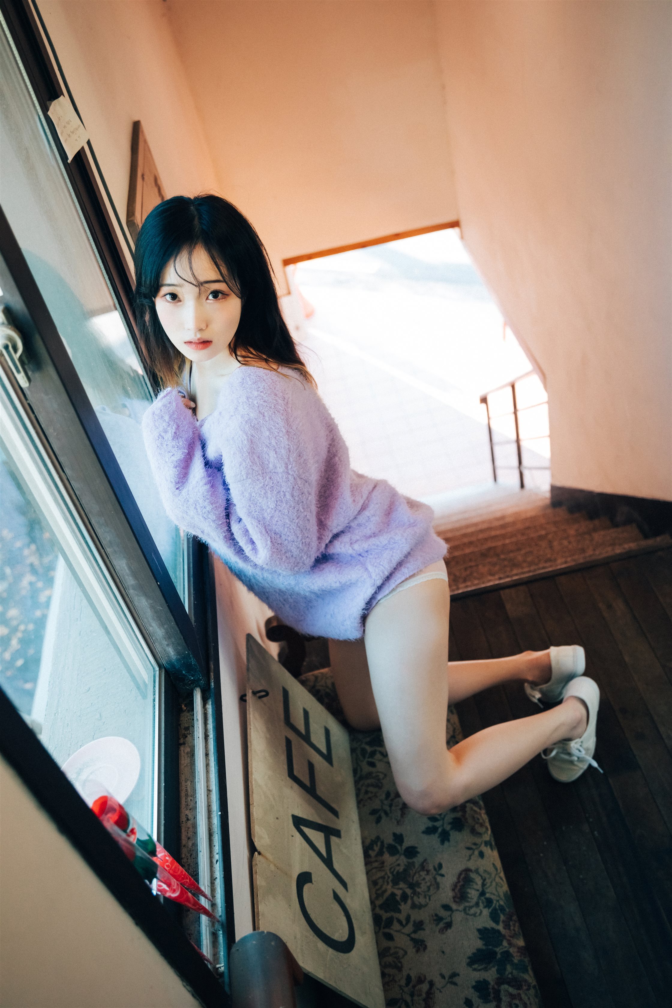 Loozy-Bambi-Cafe-Alba-MrCong.com-141