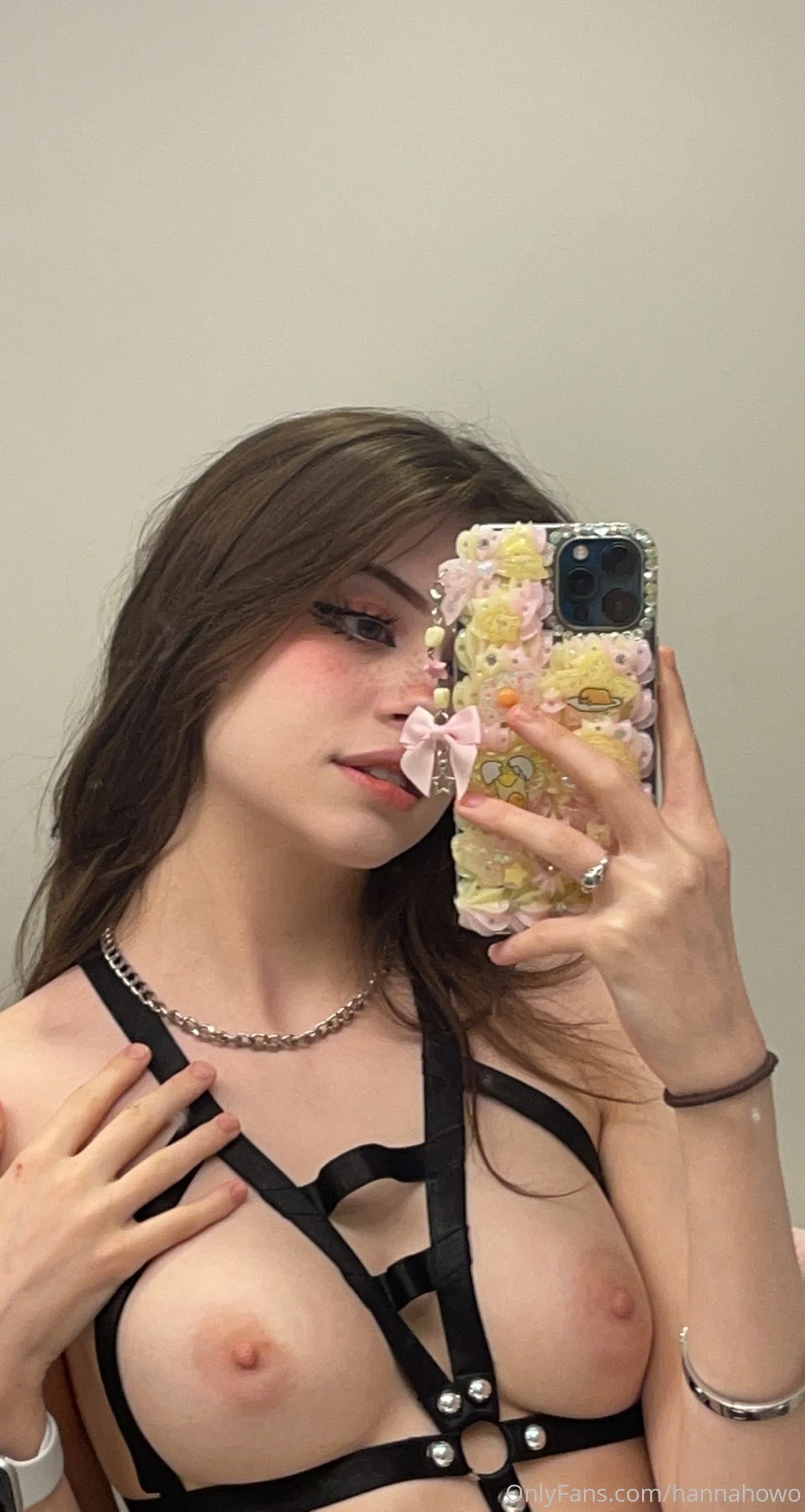 HannahOwo-OnlyFans-125-QhEsjCgU
