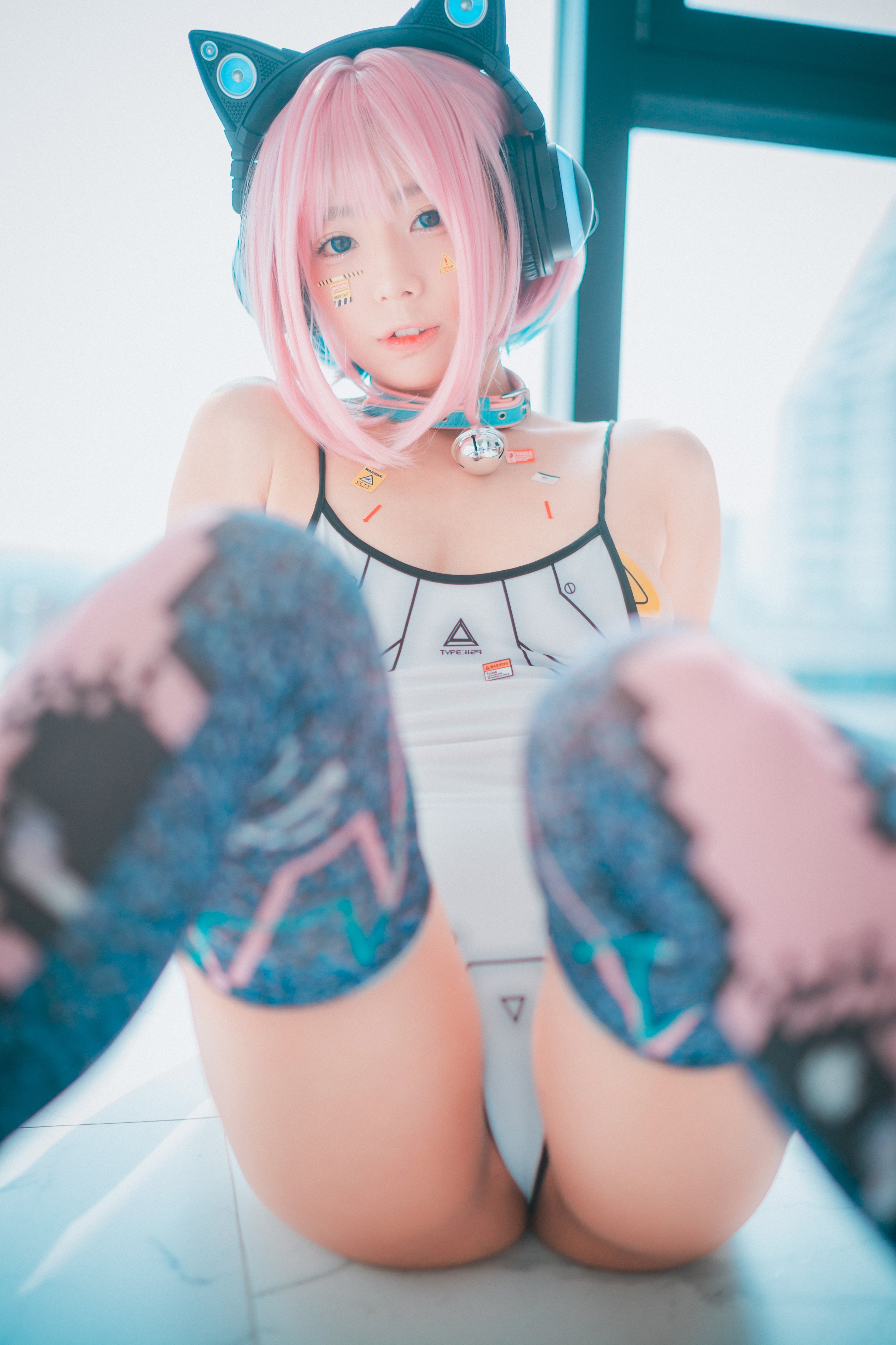 DJAWA-Photo-Maruemon-Caution-Girl-vs-Athletic-Girl-MrCong.com-011