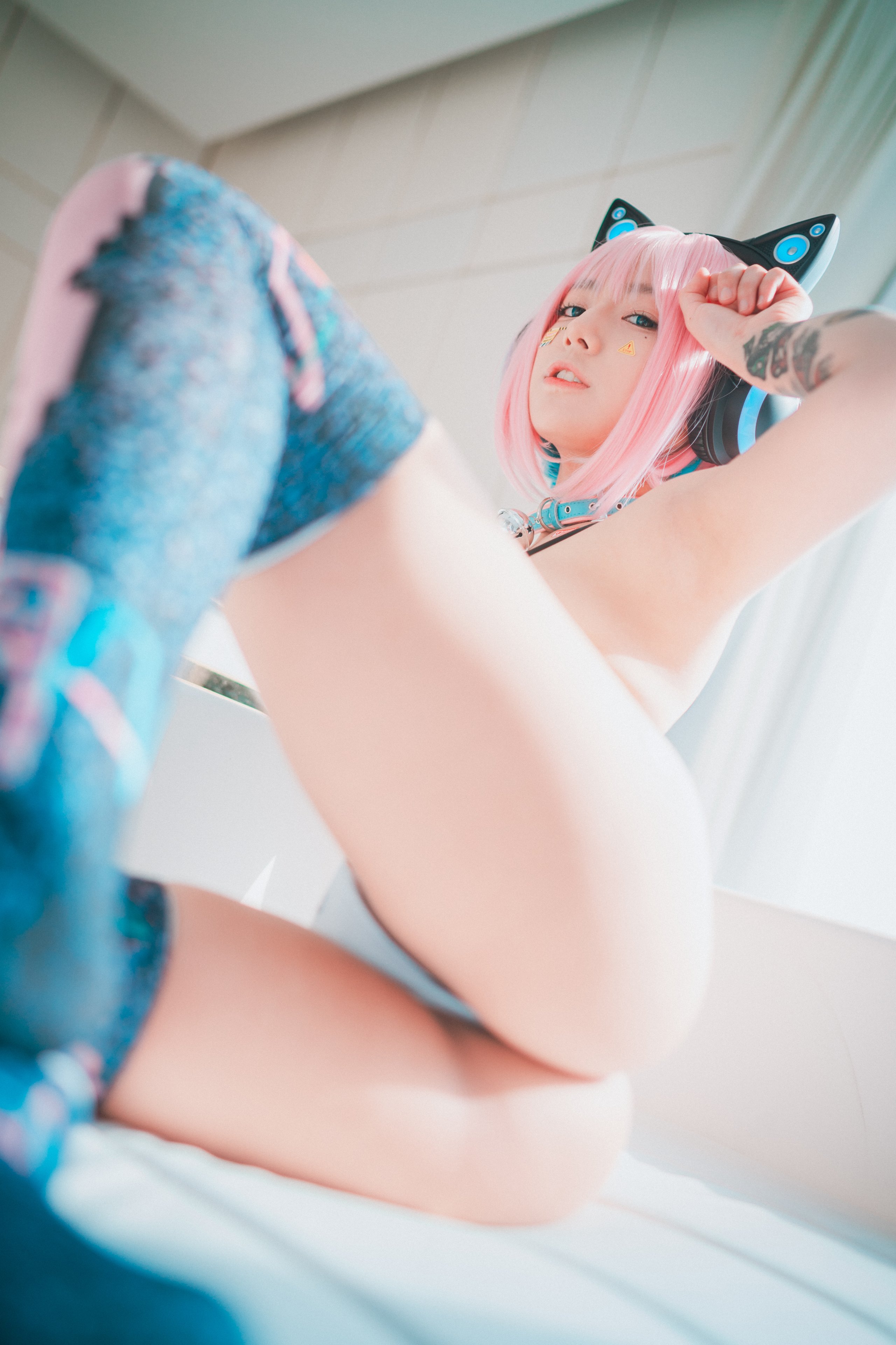 DJAWA-Photo-Maruemon-Caution-Girl-vs-Athletic-Girl-MrCong.com-025