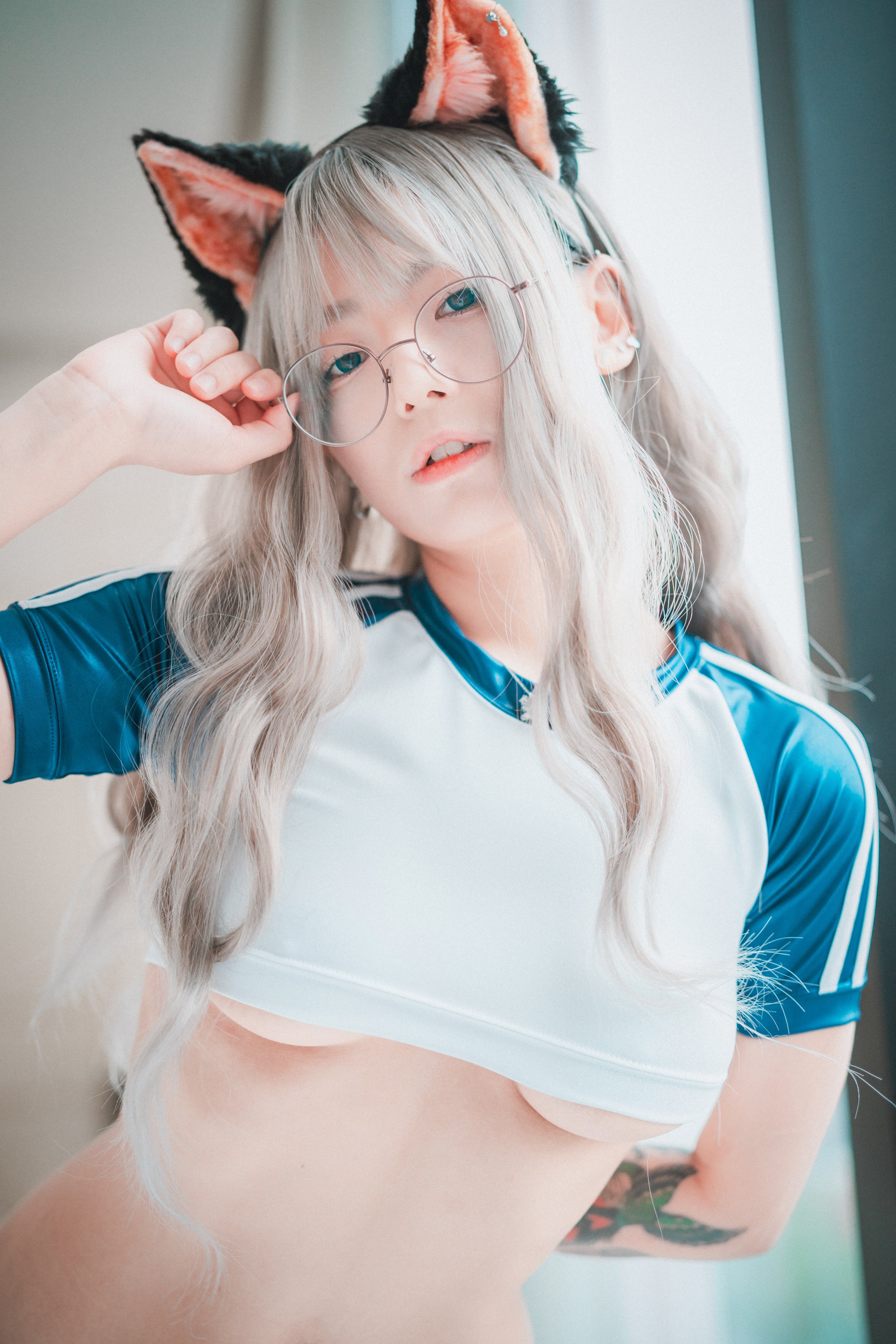 DJAWA-Photo-Maruemon-Caution-Girl-vs-Athletic-Girl-MrCong.com-047