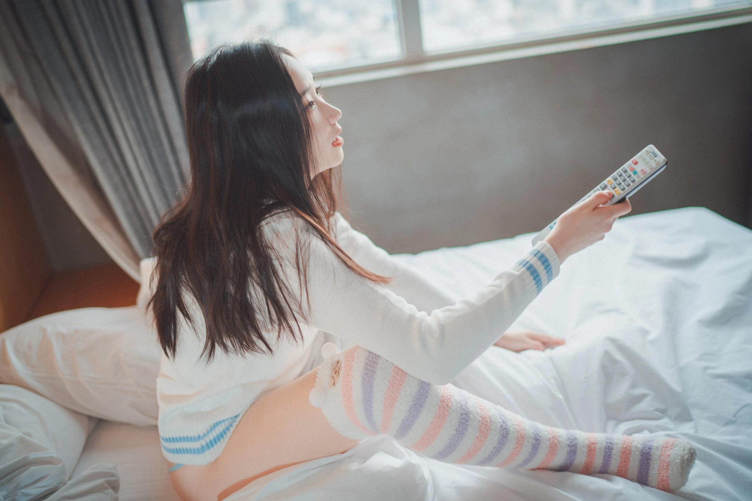DJAWA-Photo-Bambi-Homebody-Girl-MrCong.com-016