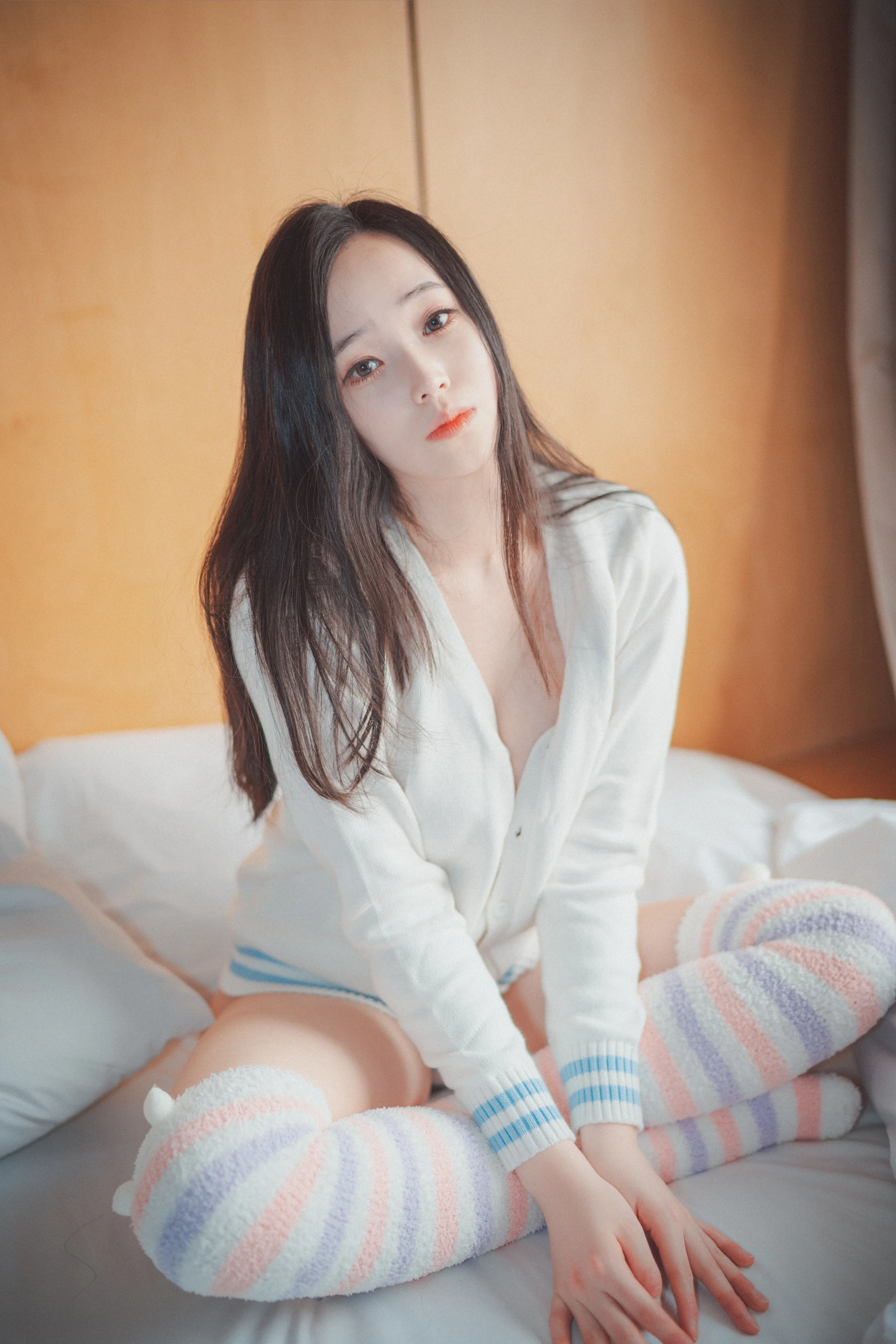 DJAWA-Photo-Bambi-Homebody-Girl-MrCong.com-035