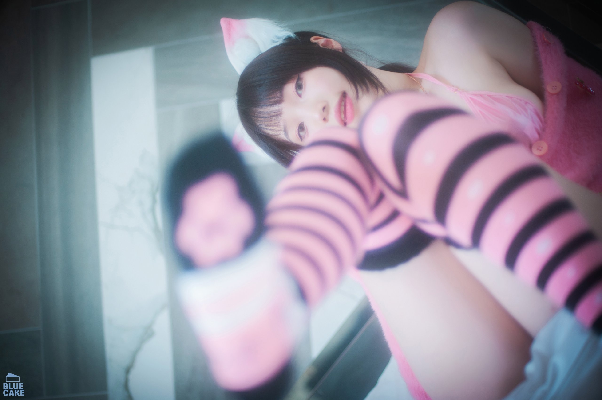 BLUECAKE-Bambi-Naughty-Cats-Pink-and-Mint-RED-MrCong.com-016