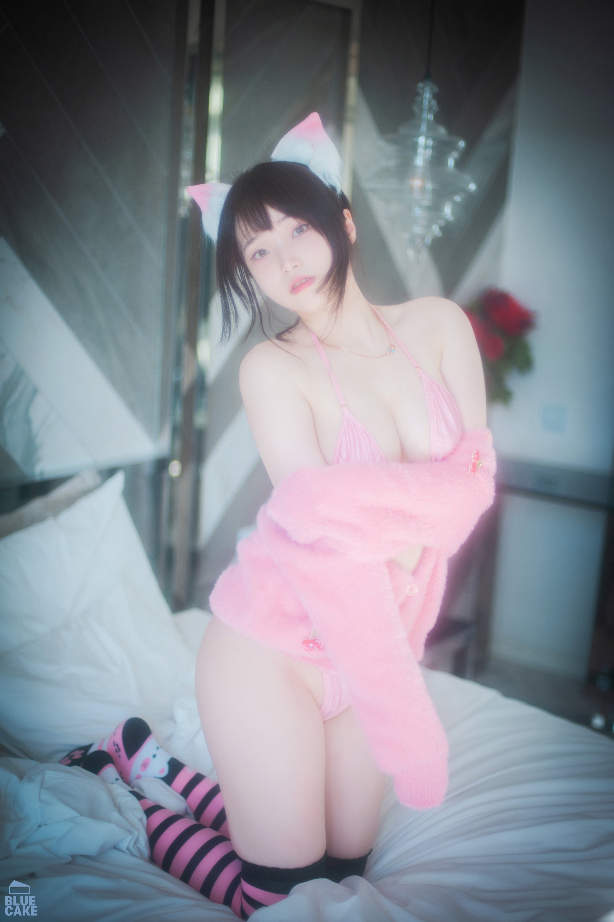 BLUECAKE-Bambi-Naughty-Cats-Pink-and-Mint-RED-MrCong.com-035
