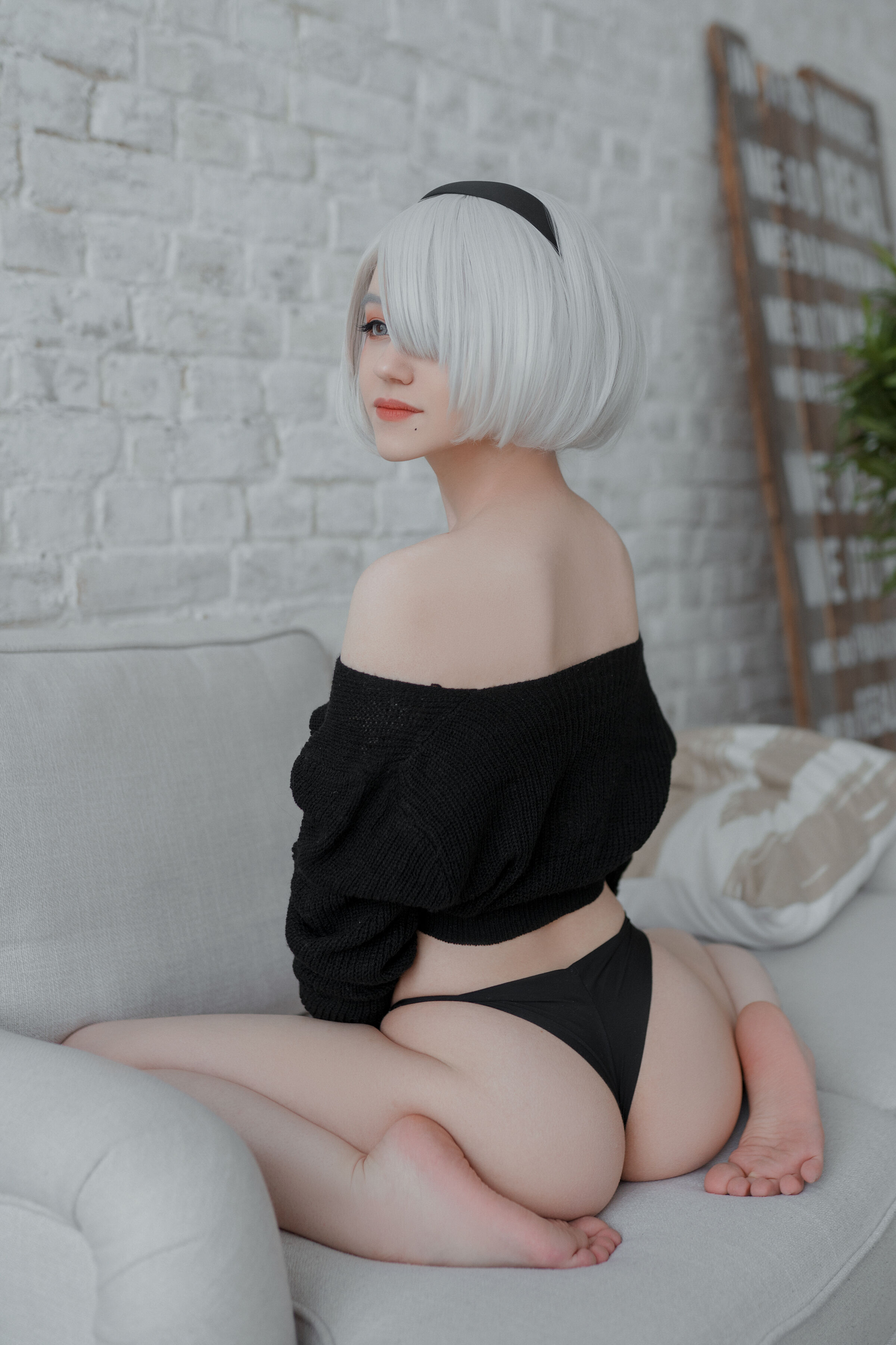 06