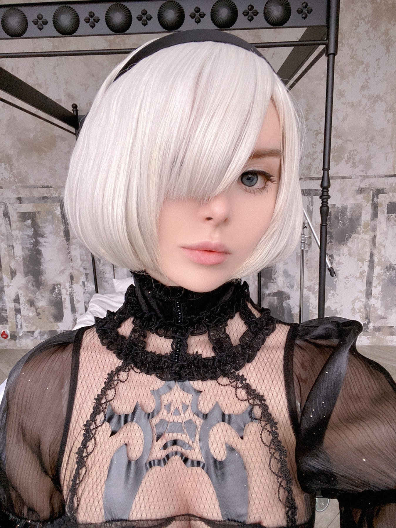 06