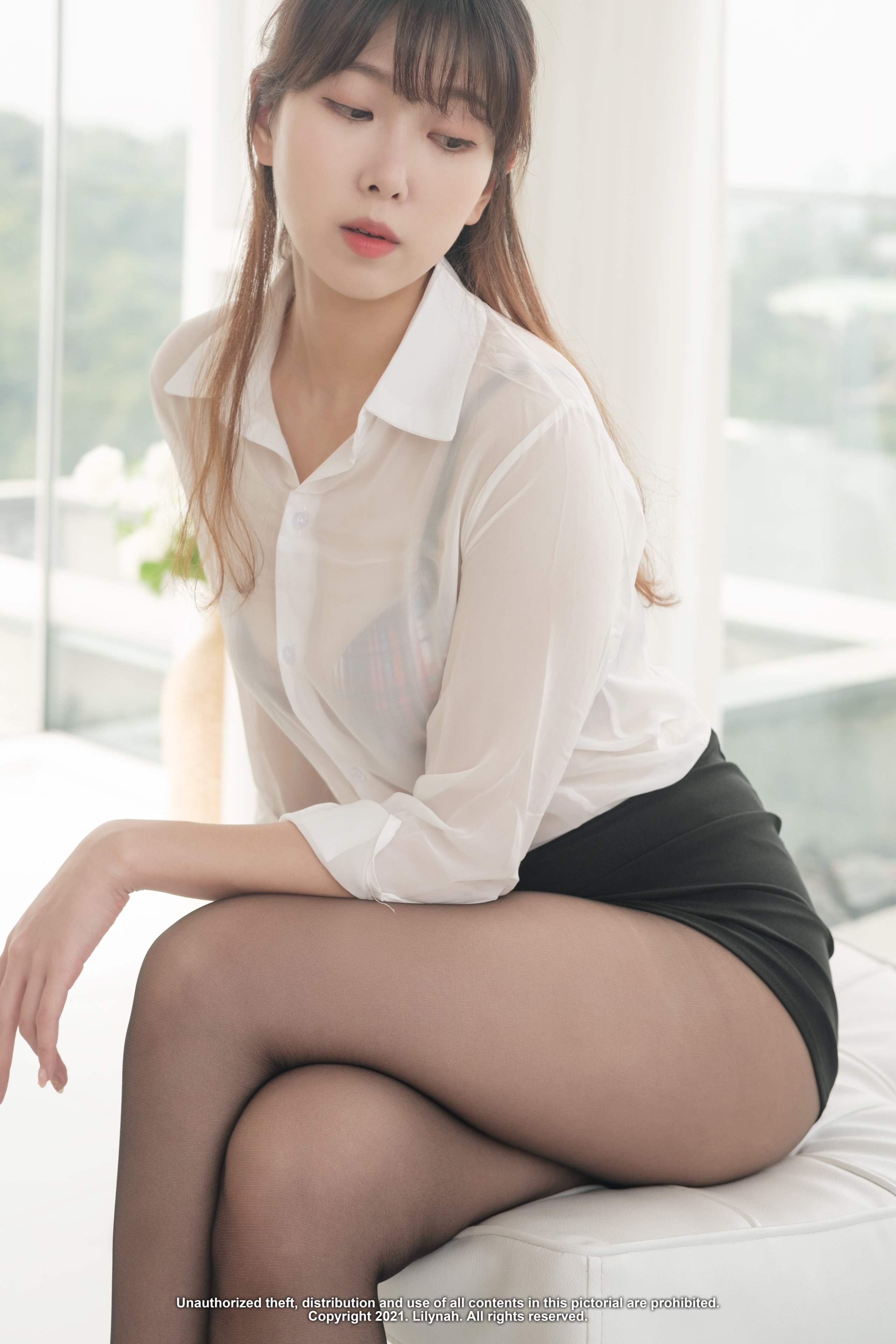 Lilynah-Shaany-Vol.03-Looked-In-Office-MrCong.com-003