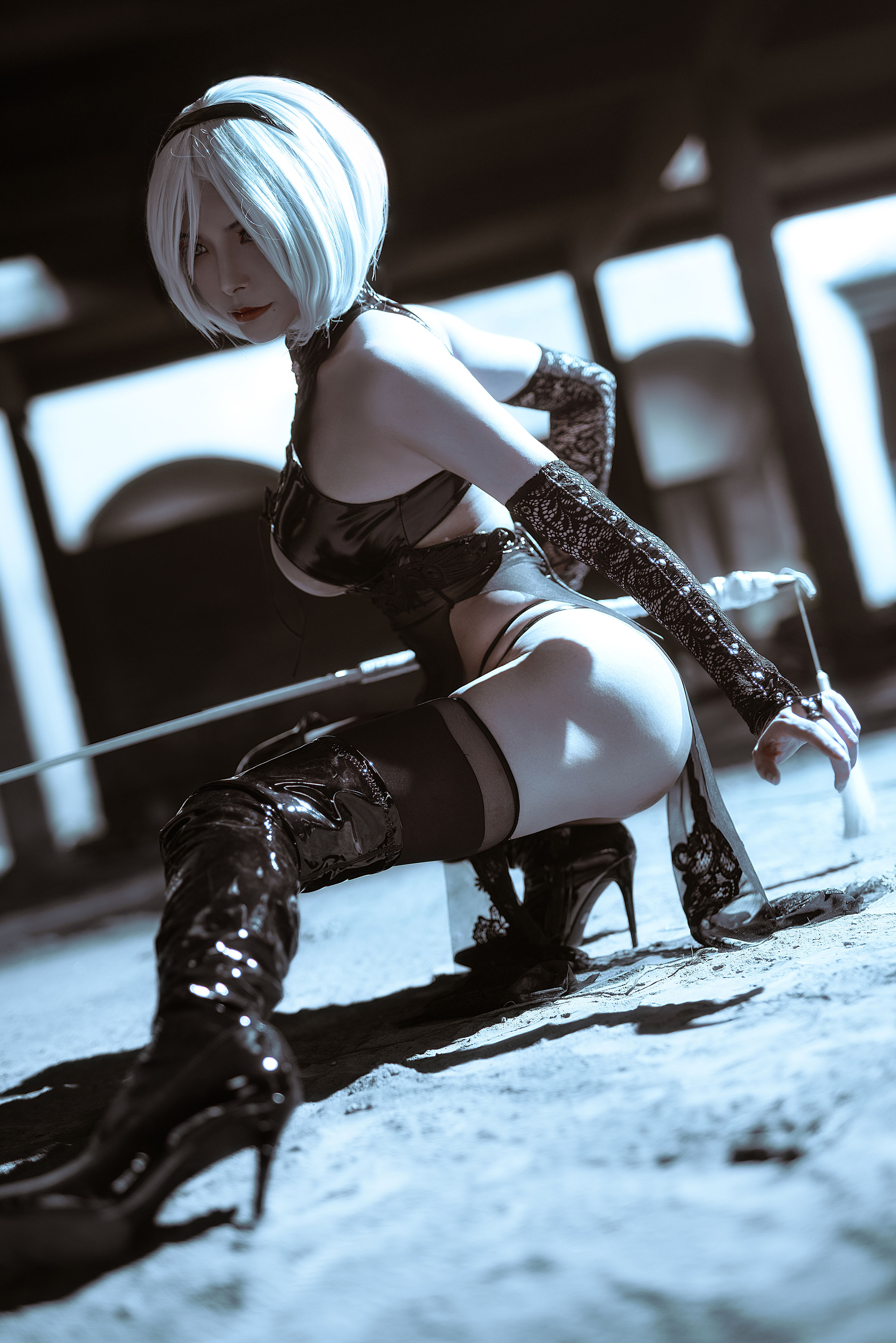 06