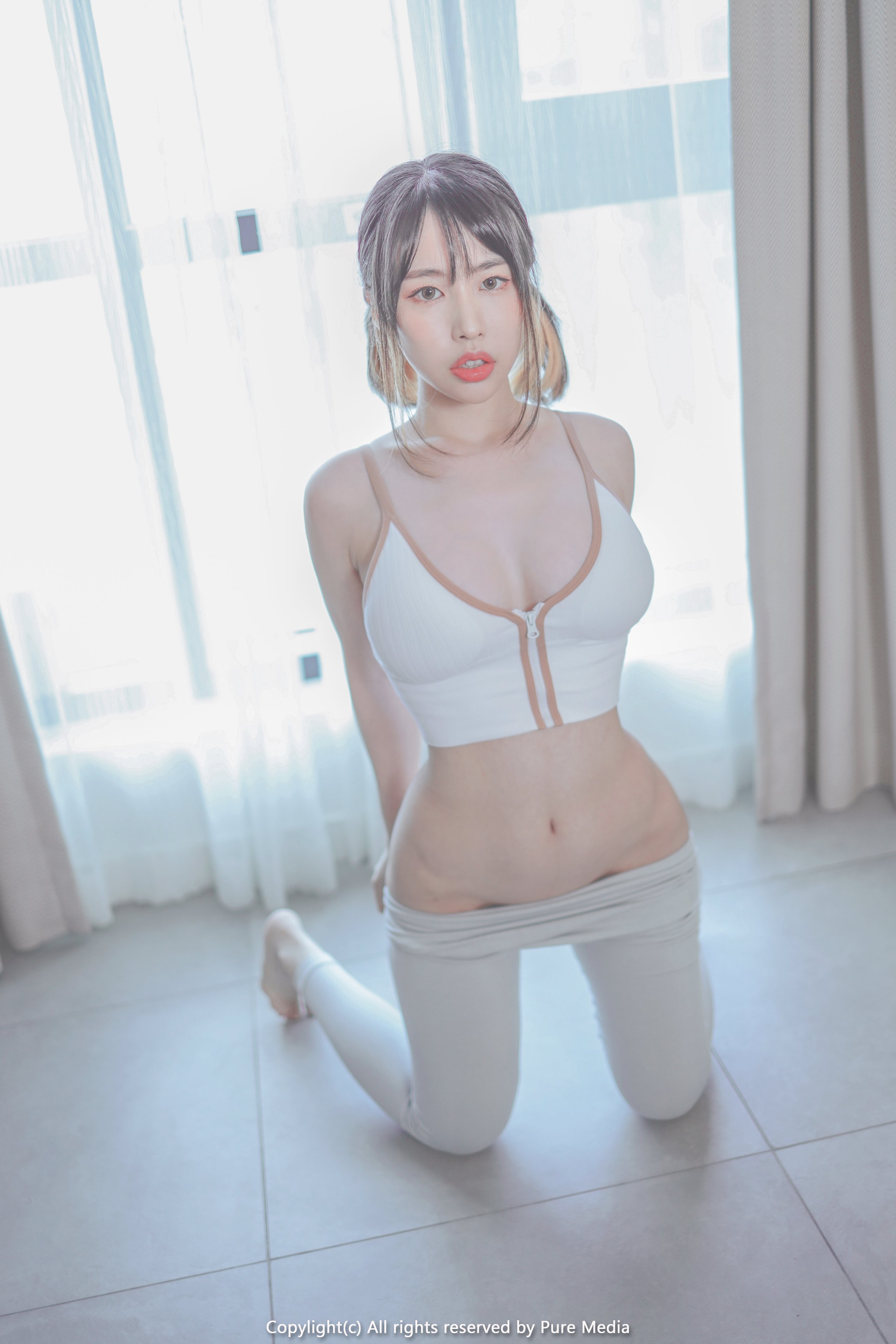 Pure-Media-Vol.103-Uhye-MrCong.com-012