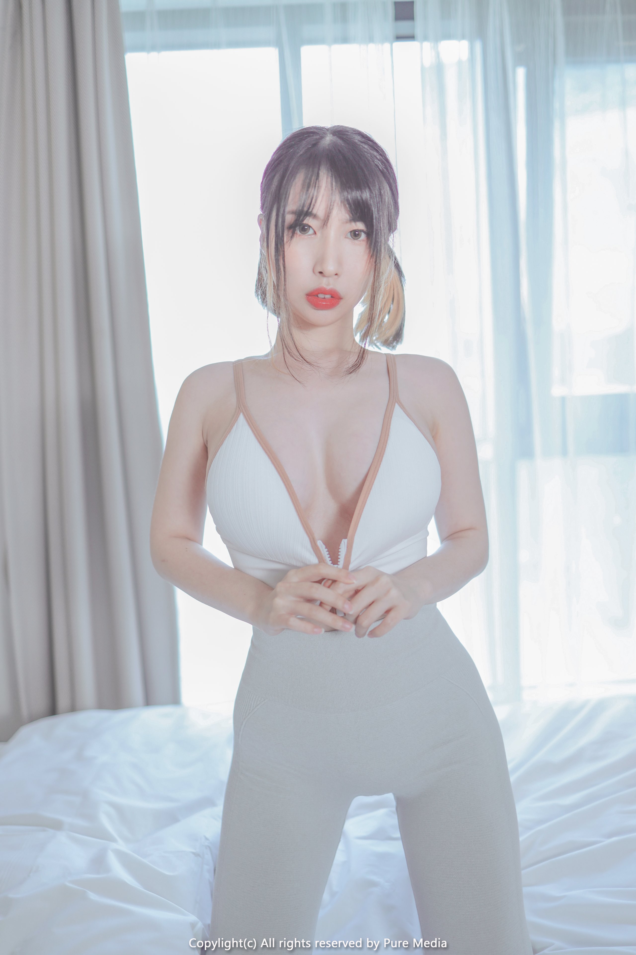 Pure-Media-Vol.103-Uhye-MrCong.com-026