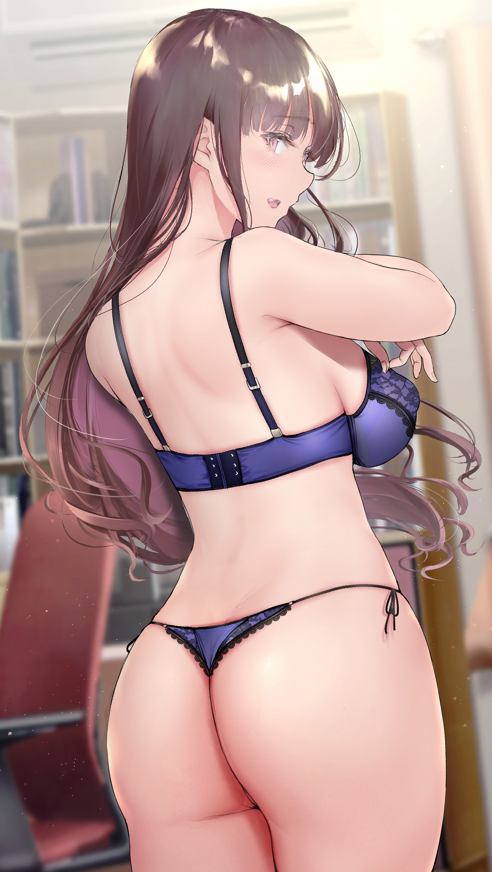 045