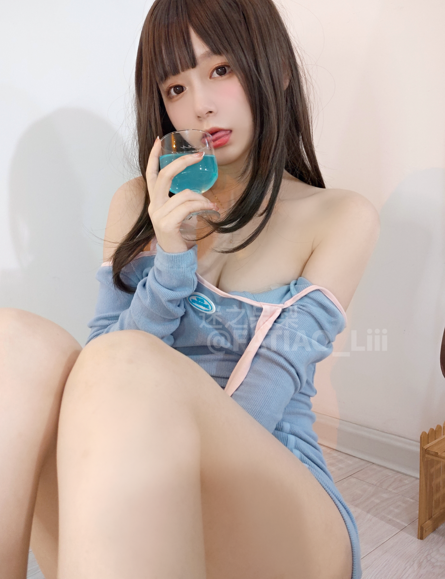 002