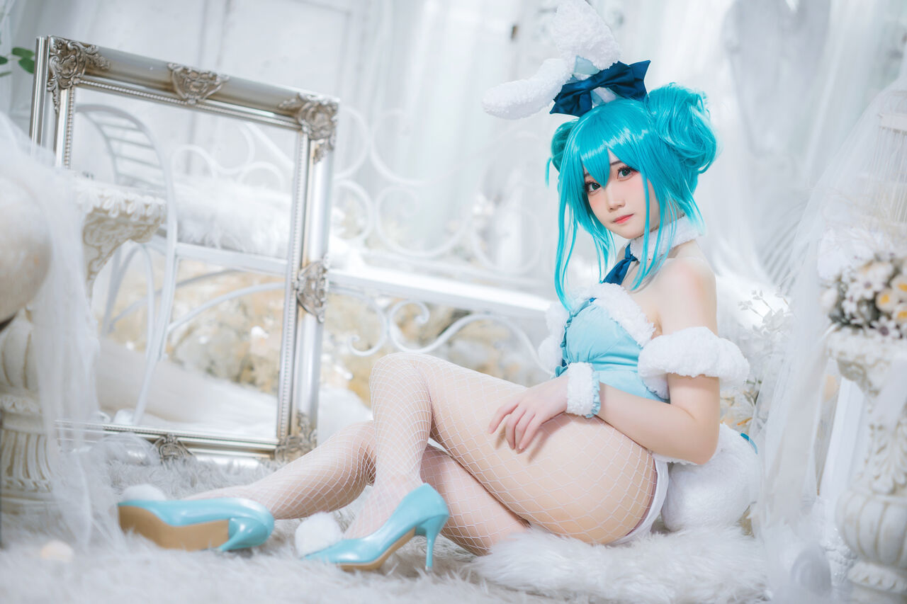 06