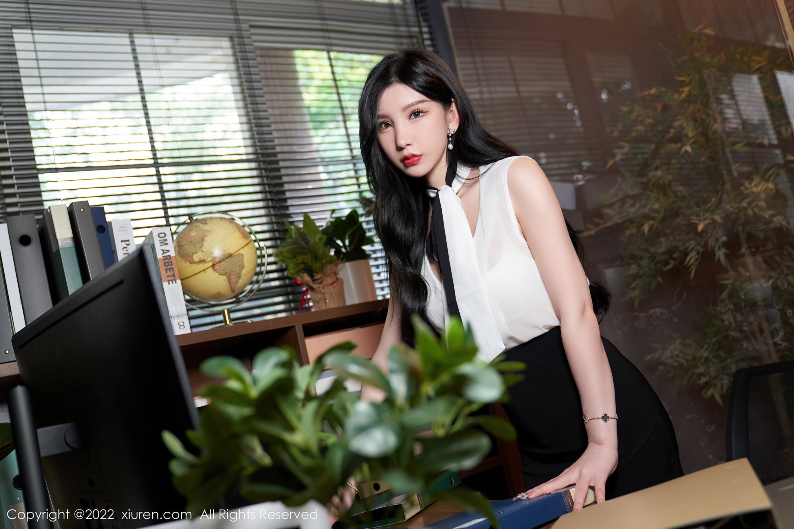 XIUREN-No.5217-Zhou-Yuxi-Sally-MrCong.com-016