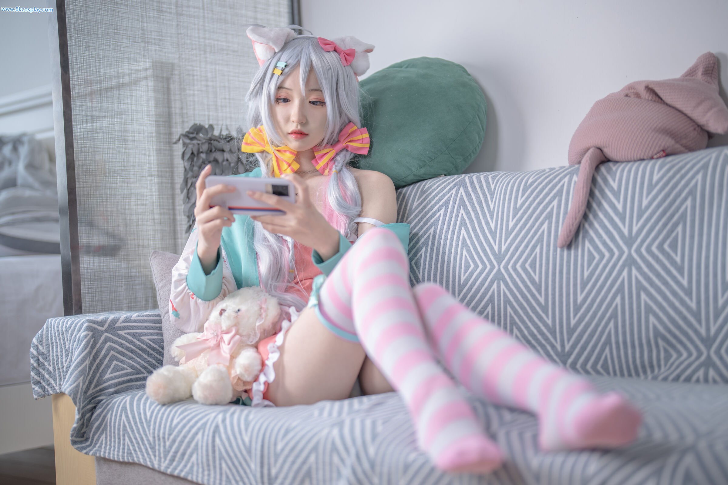 01