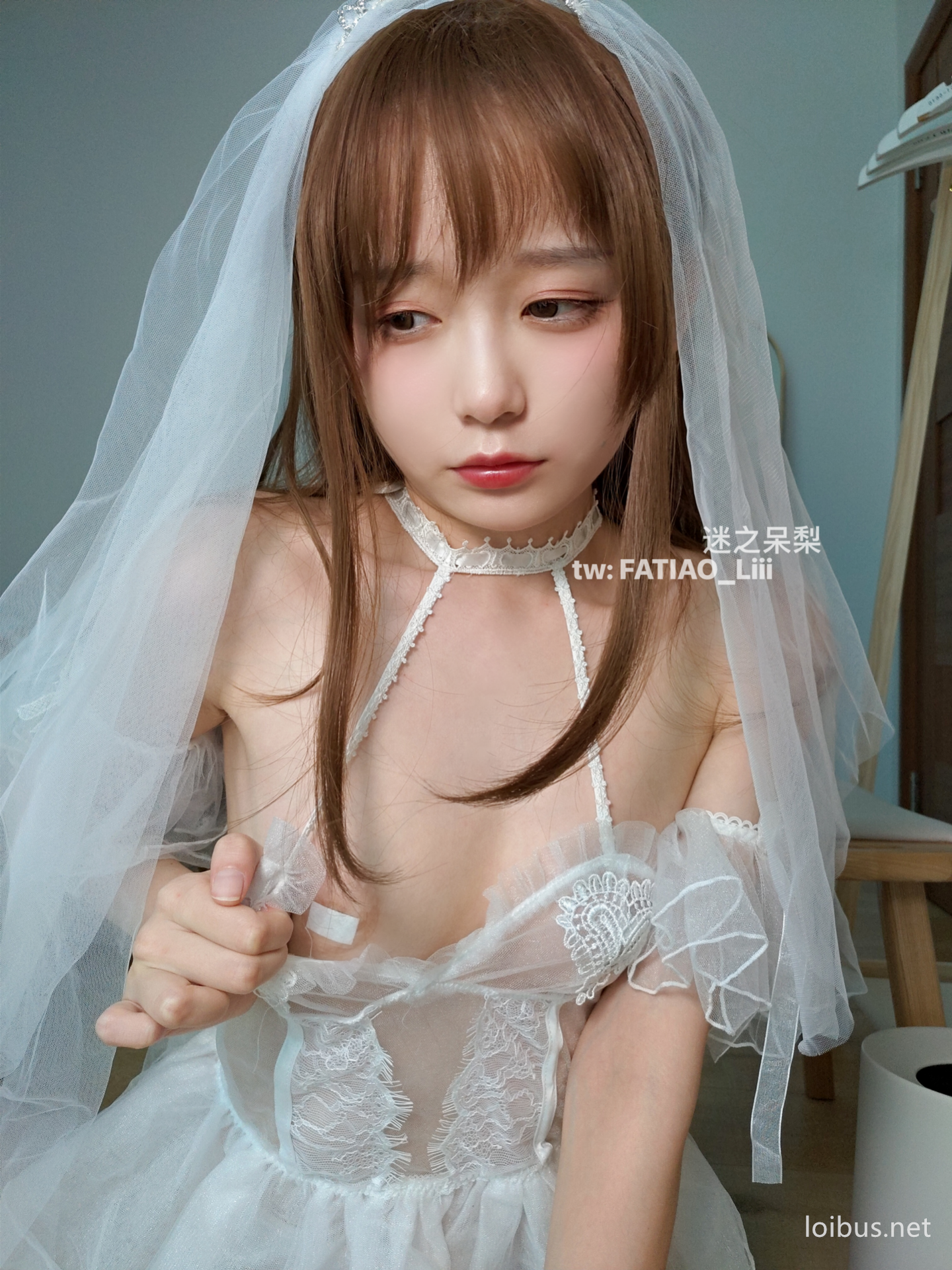 (41)