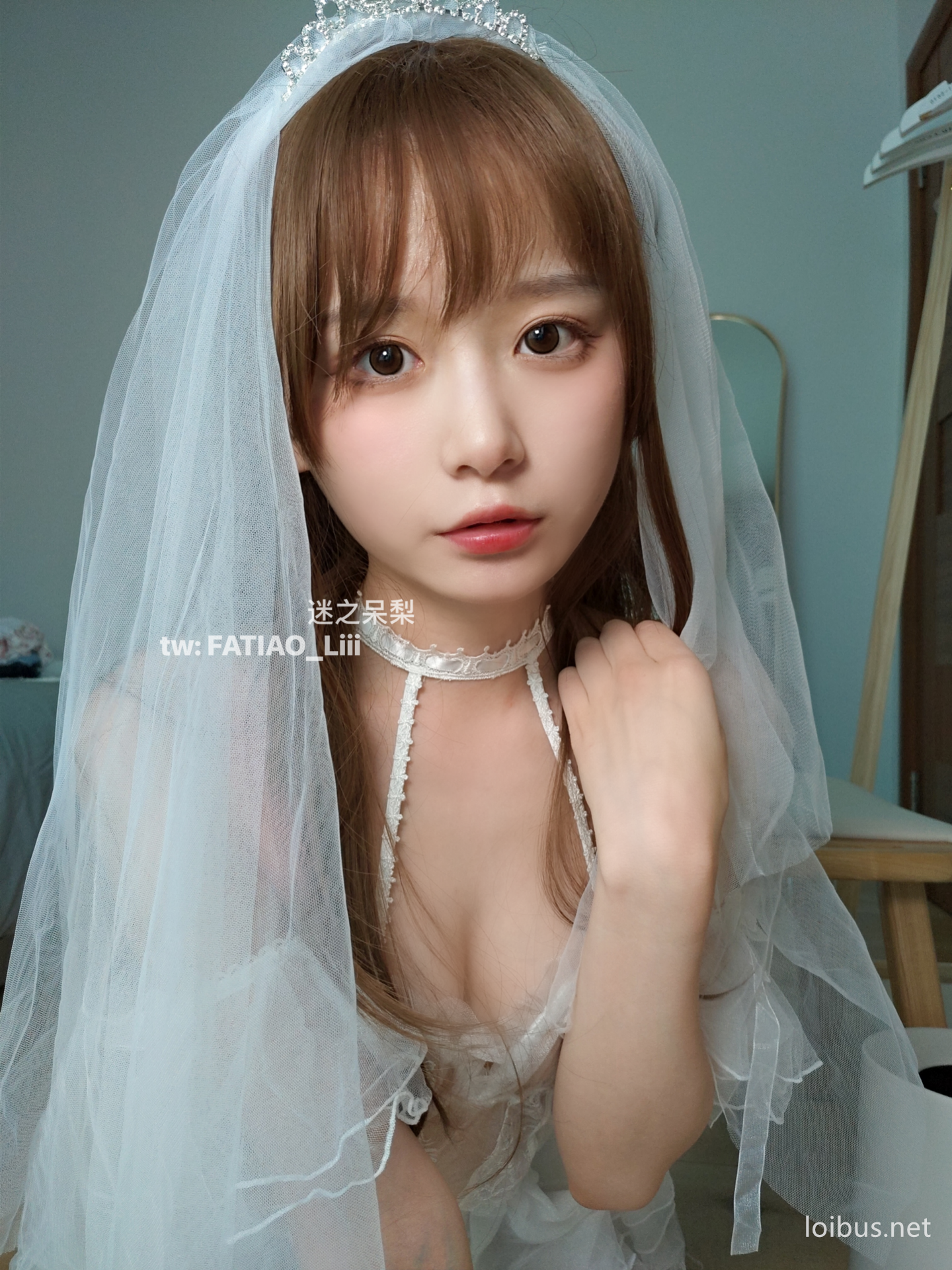 (28)