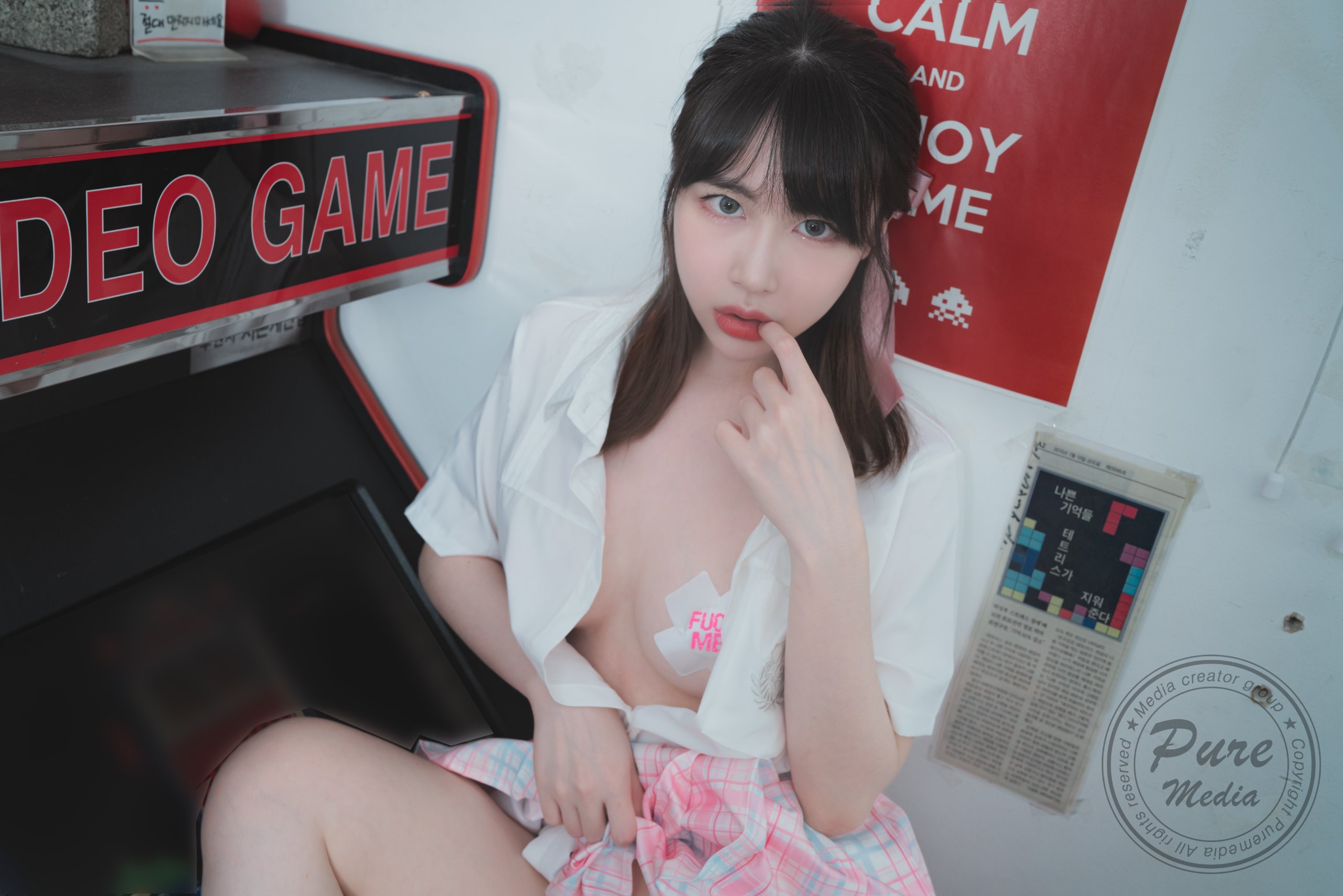 Pure-Media-Vol.187-Uhye-MrCong.com-026