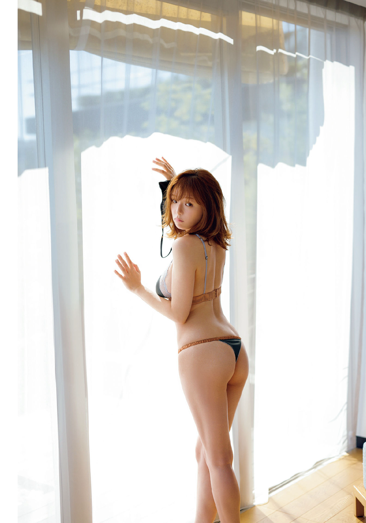 57-篠崎愛写真集 IDEA