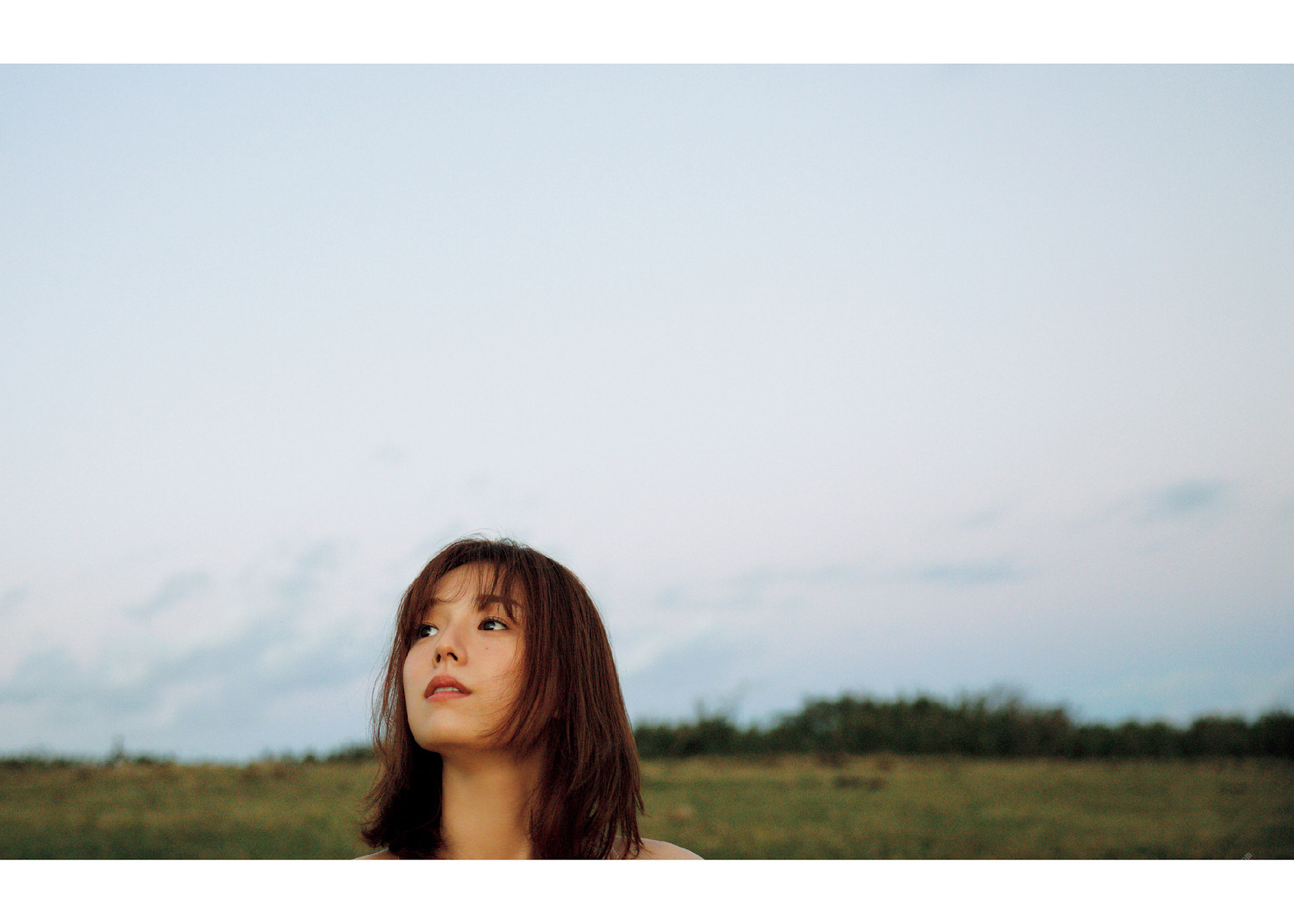 142-143-篠崎愛写真集 IDEA