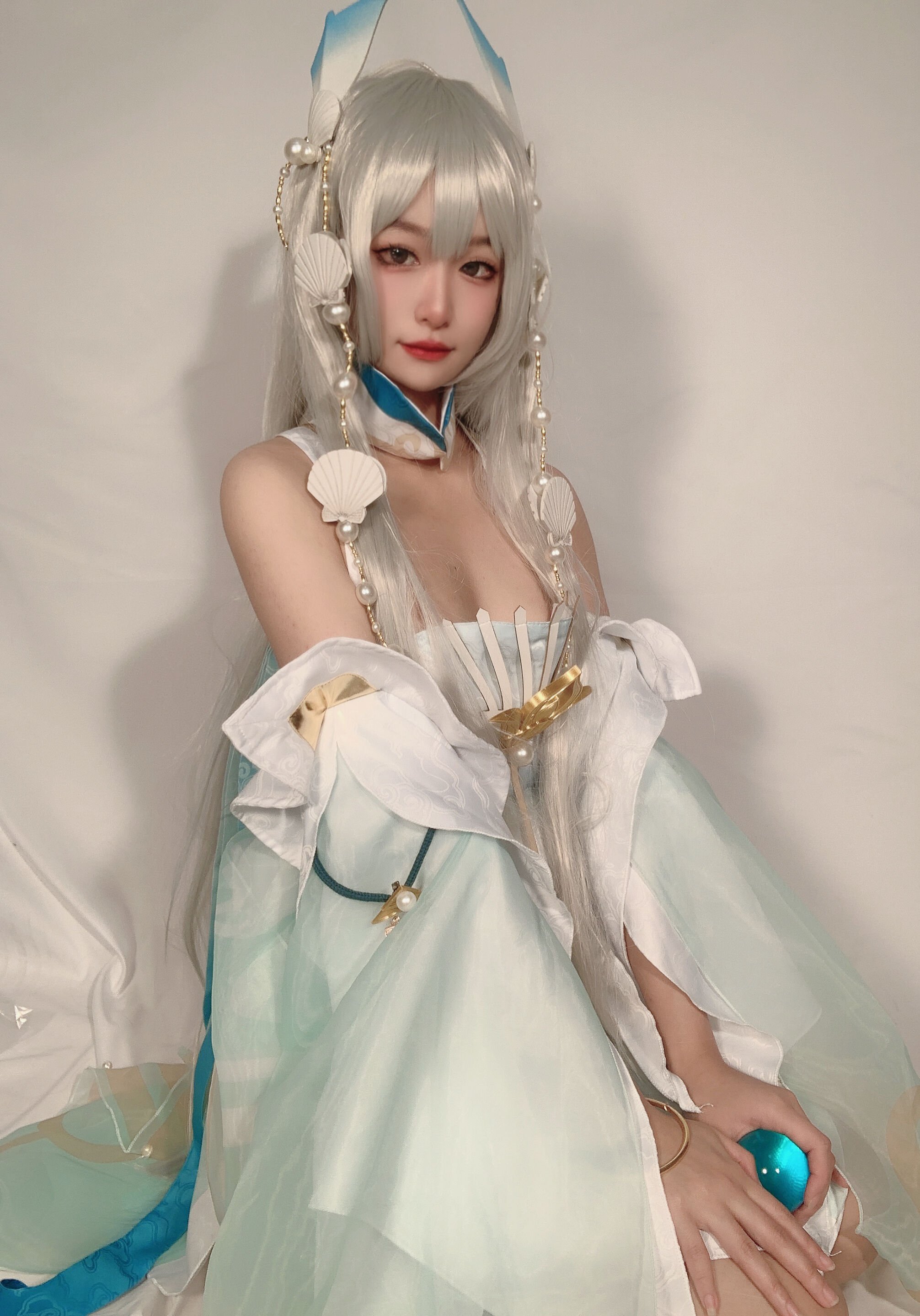 01