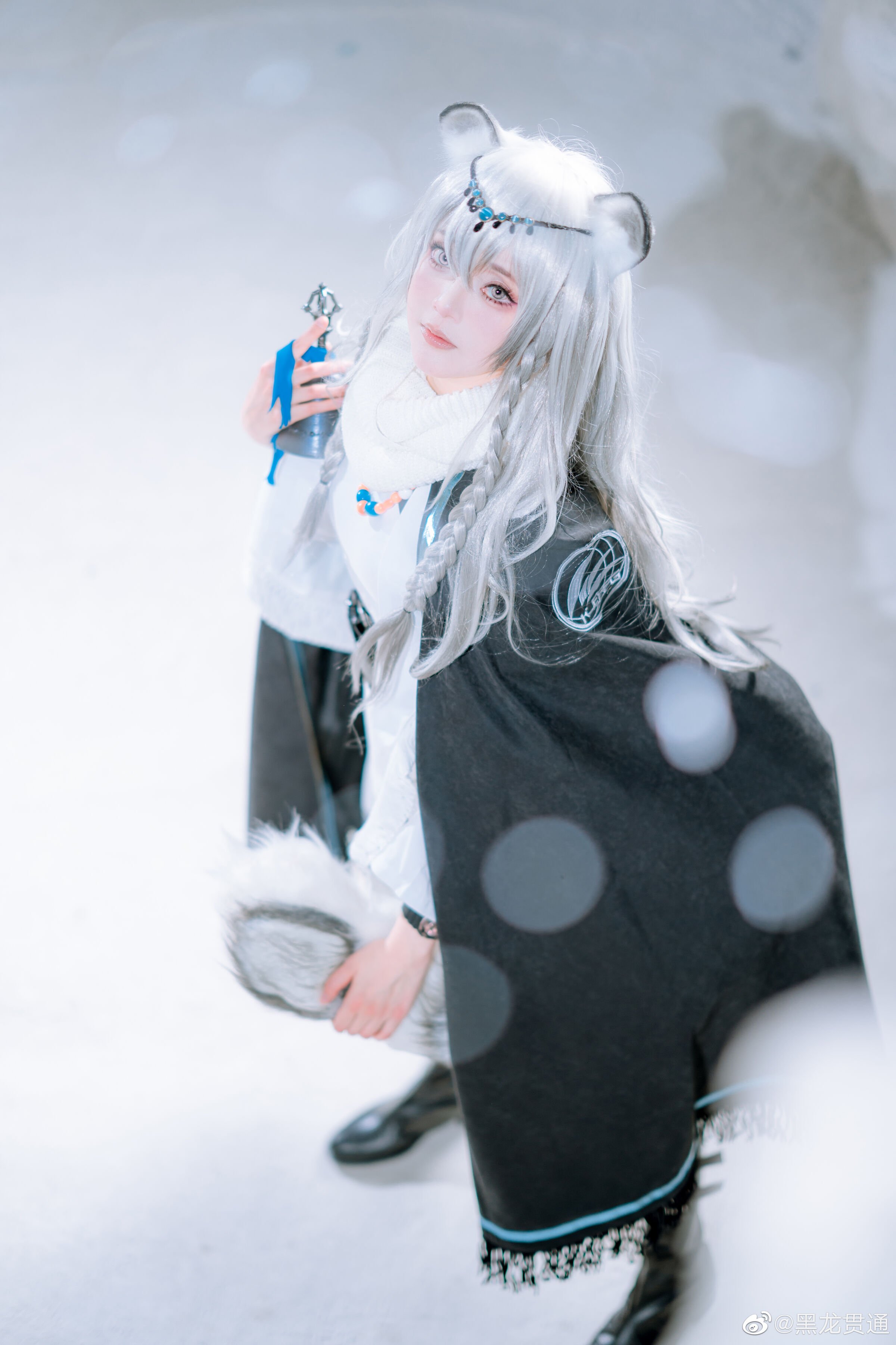 06