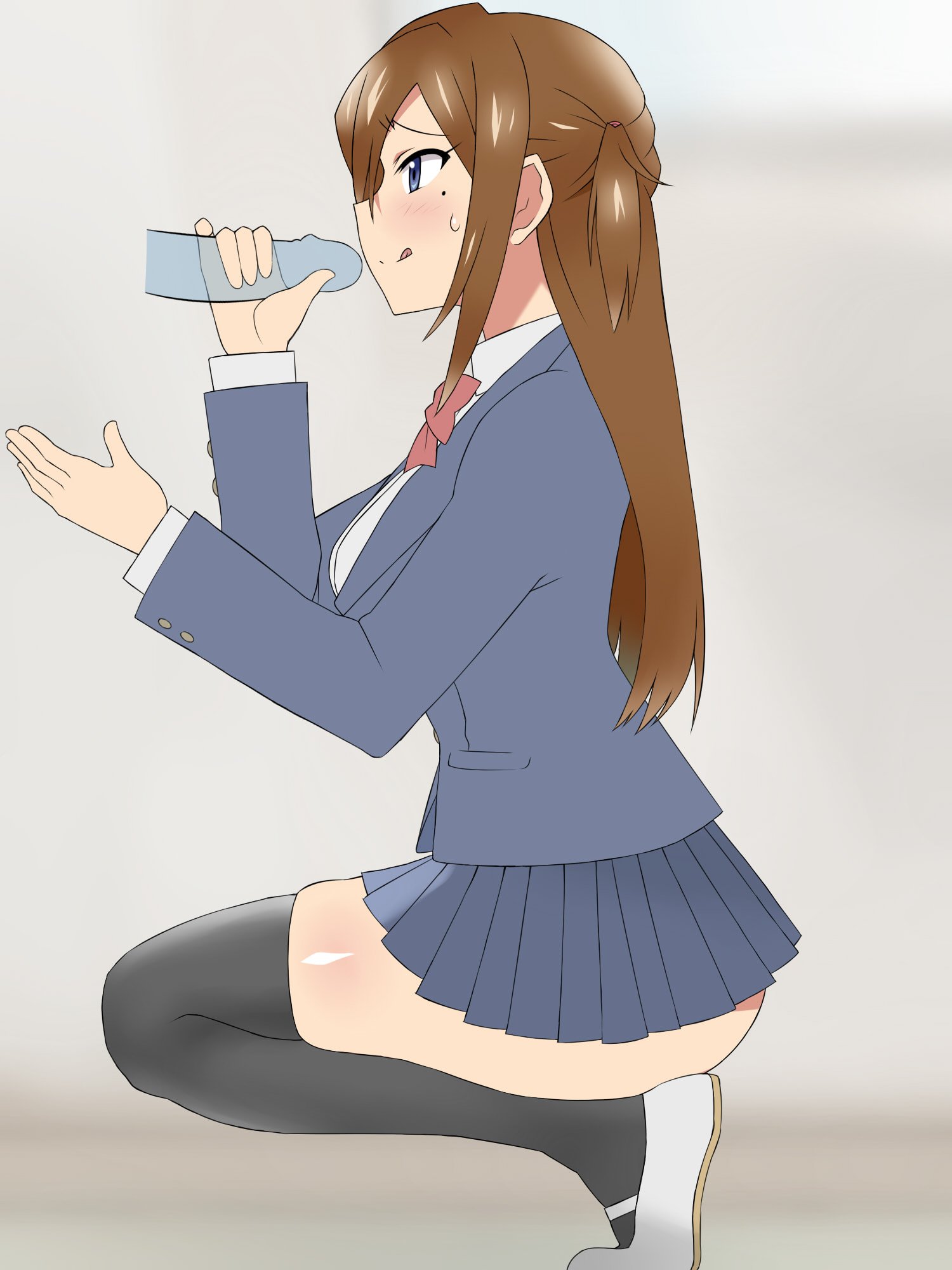 715